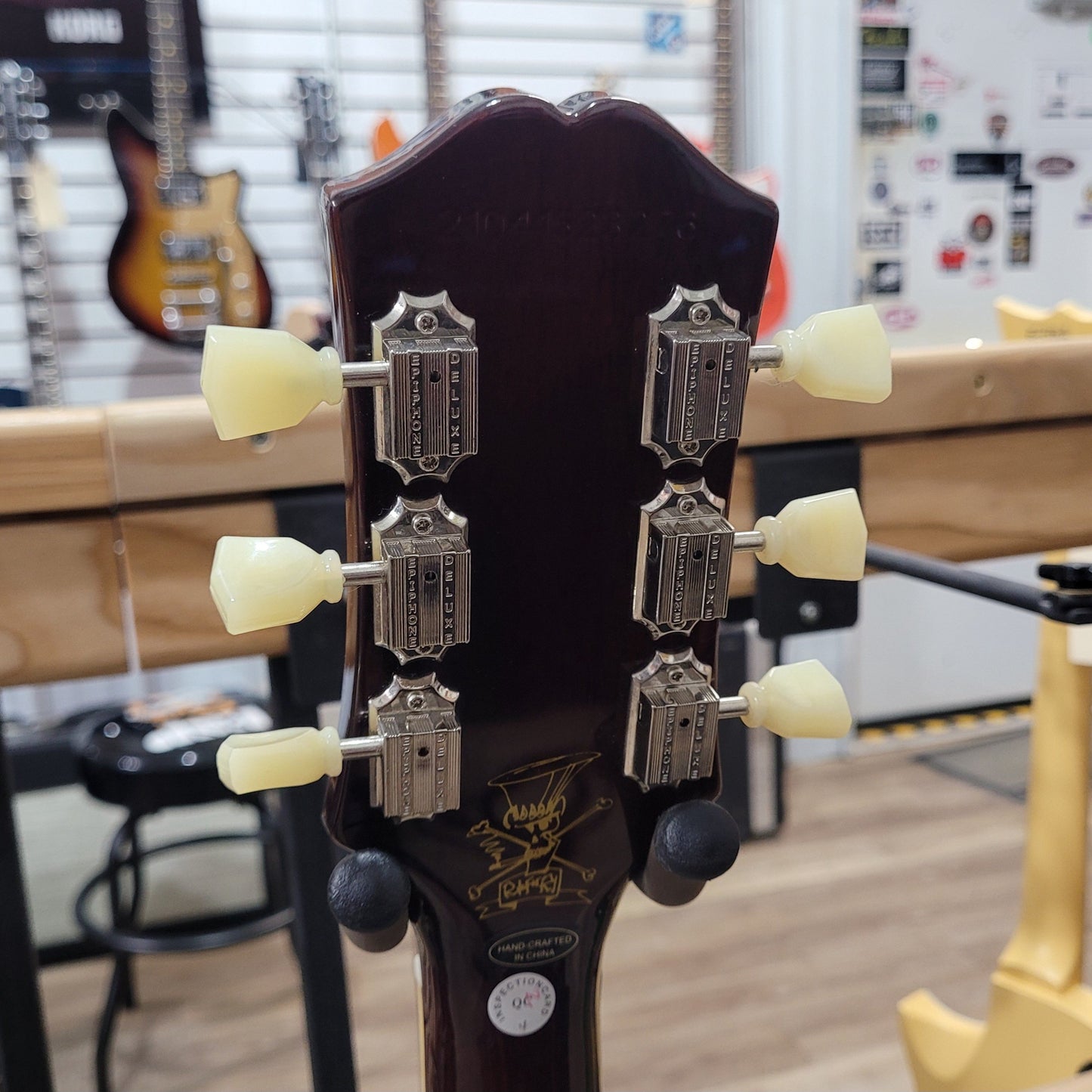 Epiphone Slash Standard Les Paul Anaconda Burst Guitar #3276 Cracked