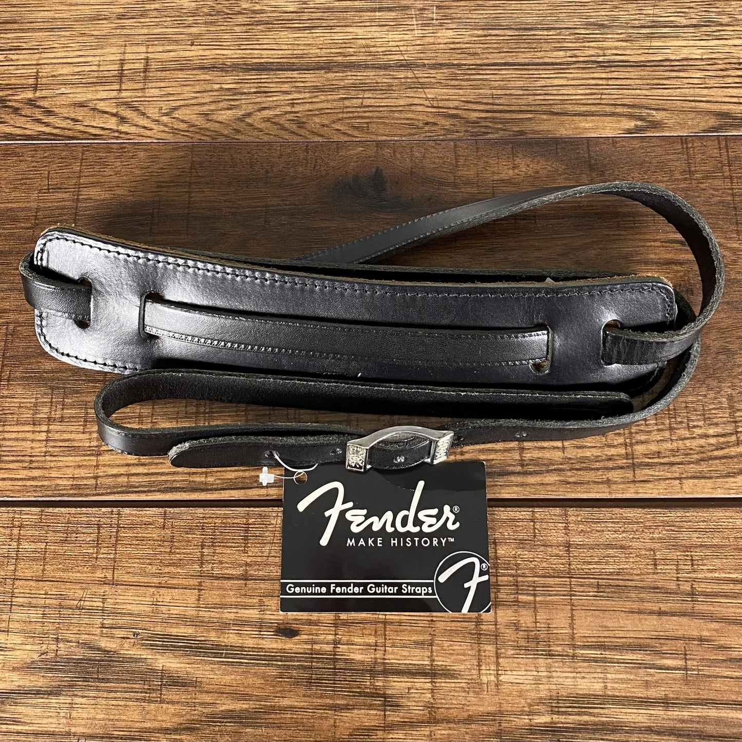 Fender Deluxe Vintage Strap Black Leather 099-0664-006 Used