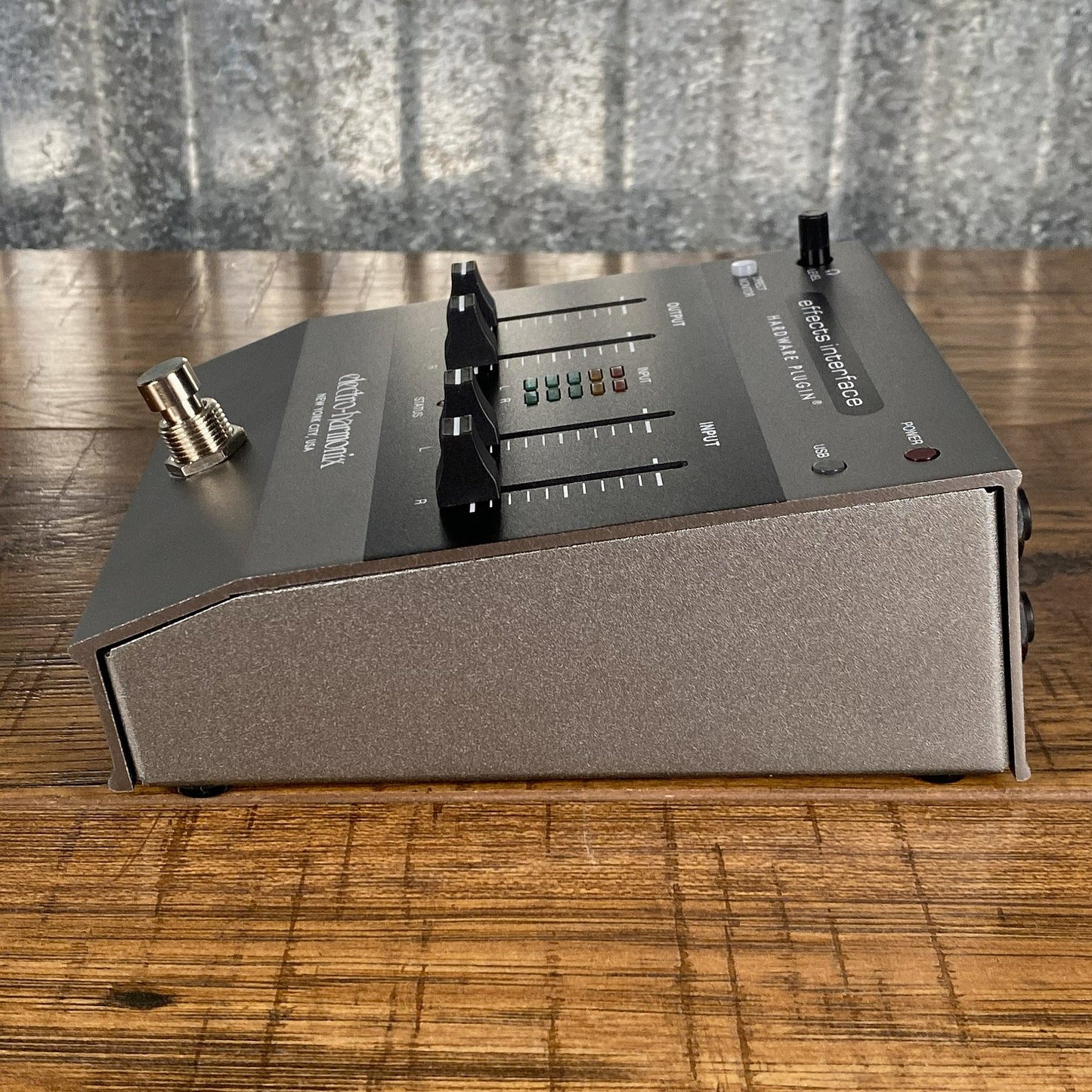 Electro-Harmonix EHX Interface Hardware Plugin USB Recording Guitar Effect Pedal