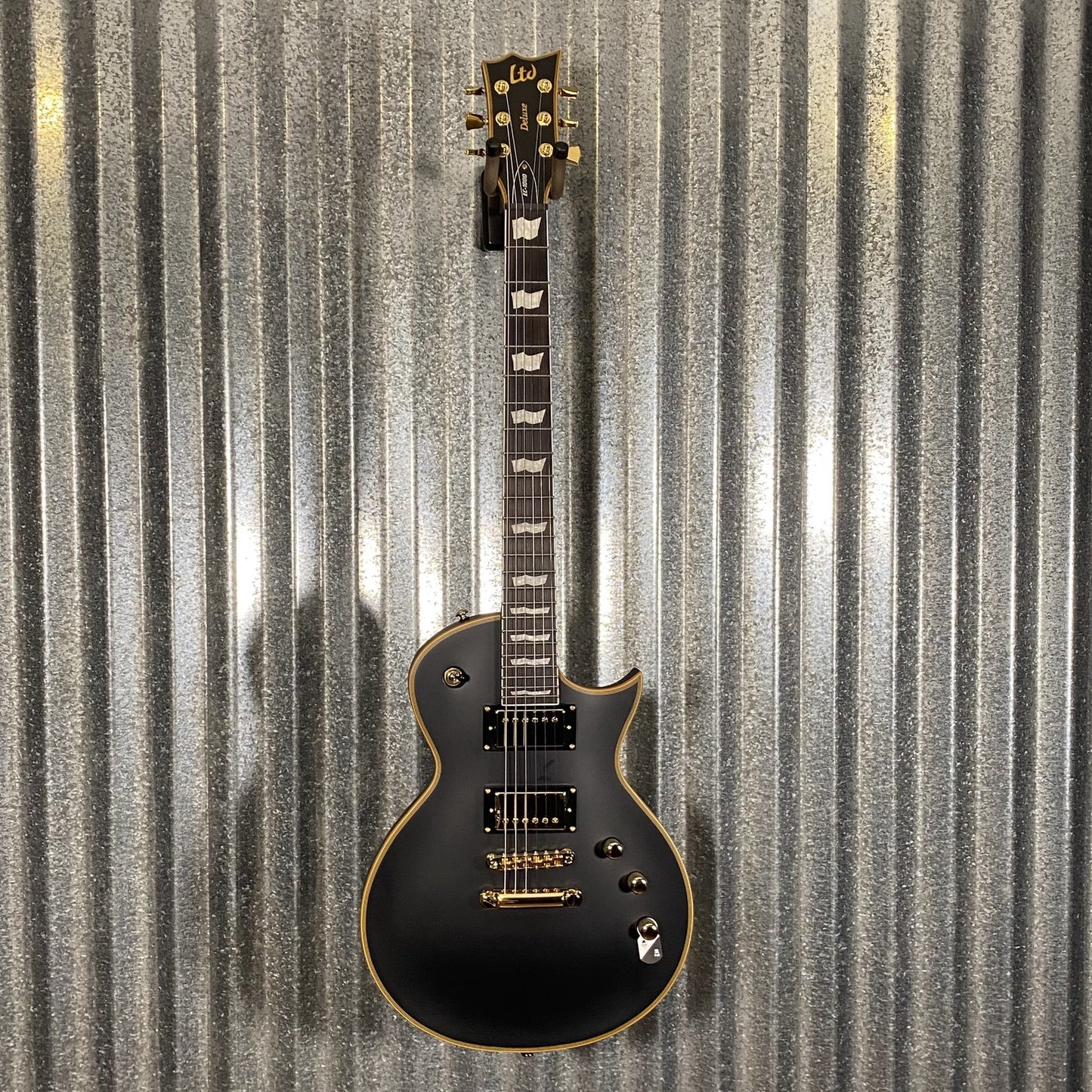 ESP LTD EC-1000 Vintage Black Seymour Duncan Guitar & Case #0092 Used