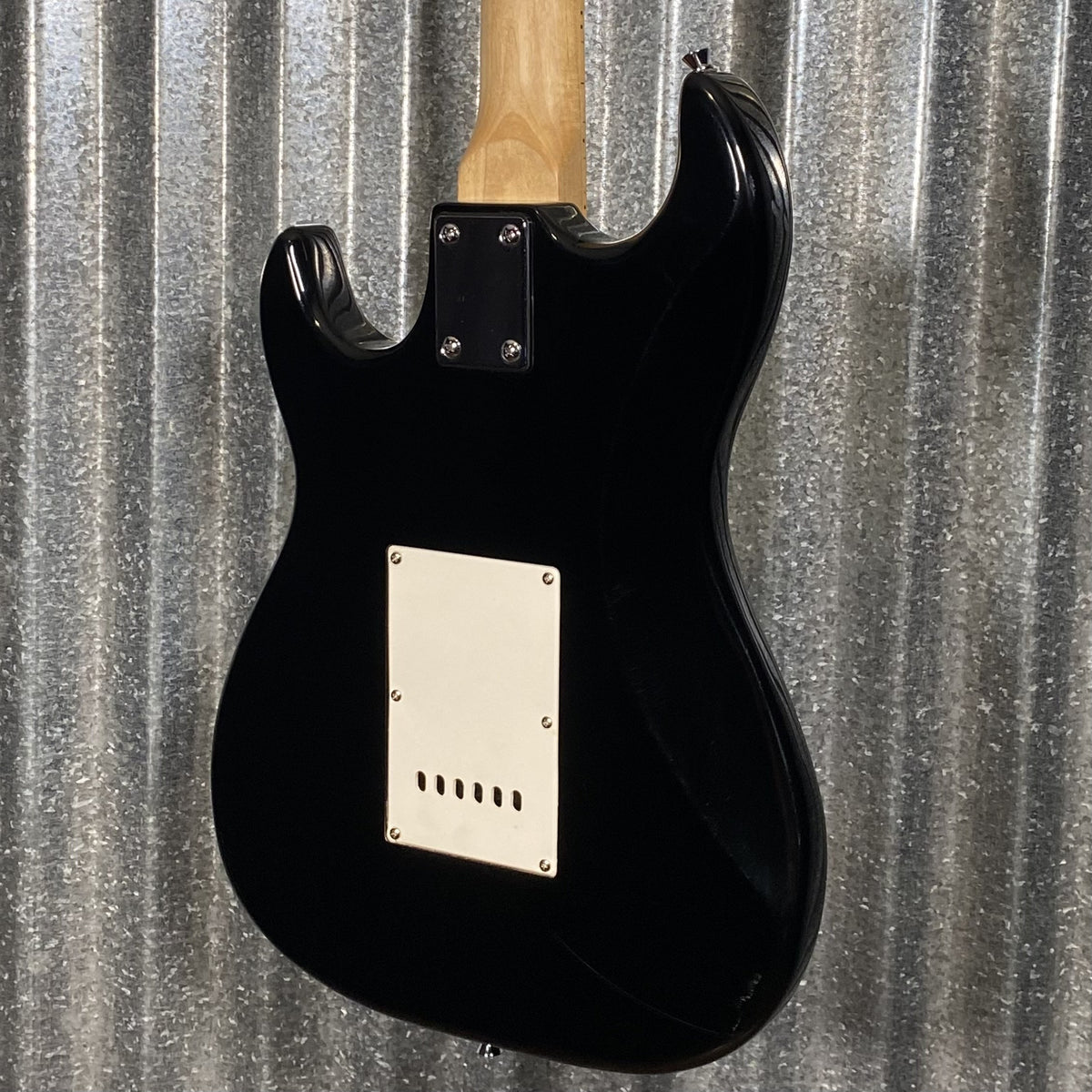 Silvertone SS11 S Style Black Electric Guitar & Bag #0000 Used