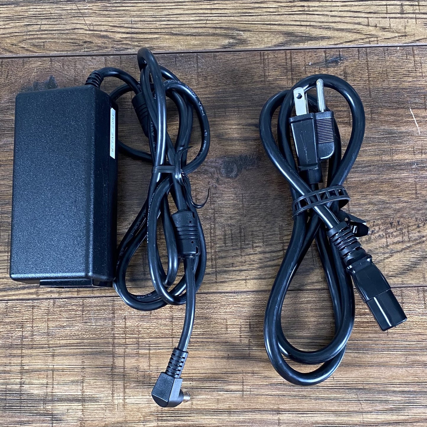 Boss W-TAE Core Waza Tube Amp Expander Core Amplifier Head Reactive Load Box Used