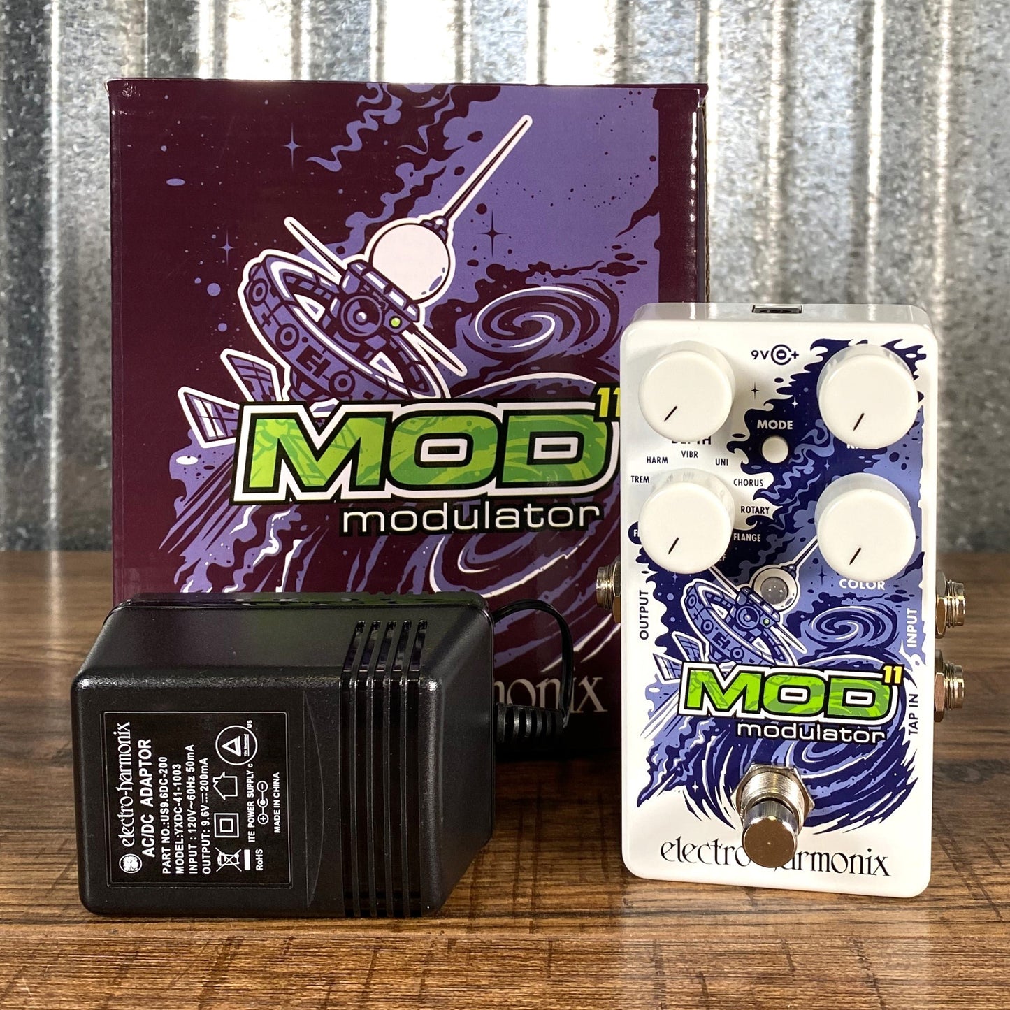 Electro-Harmonix EHX Mod 11 Modulator Tremolo Flanger Chorus Rotory Phaser Pitch Guitar Effect Pedal Demo