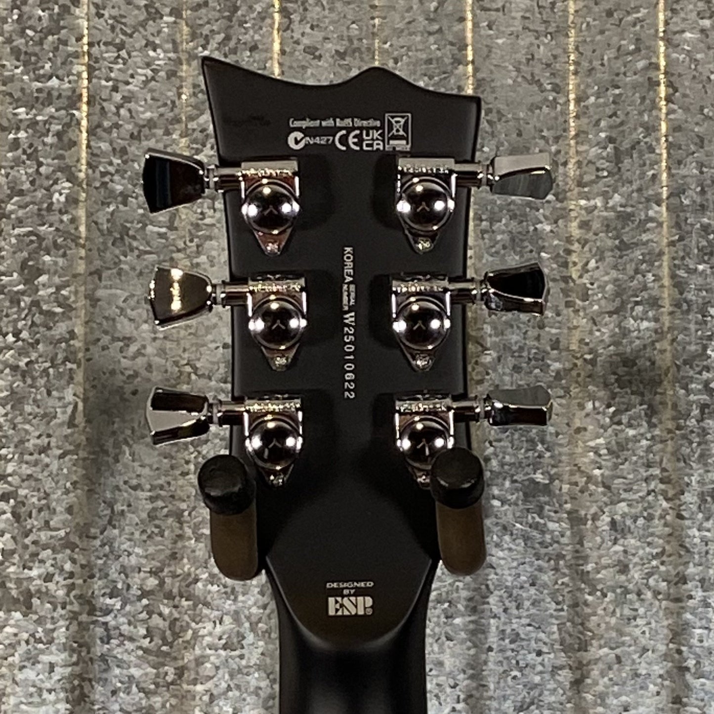 ESP LTD EC-1000 ET Evertune Bold Binding Black Guitar & Case #0622 Used