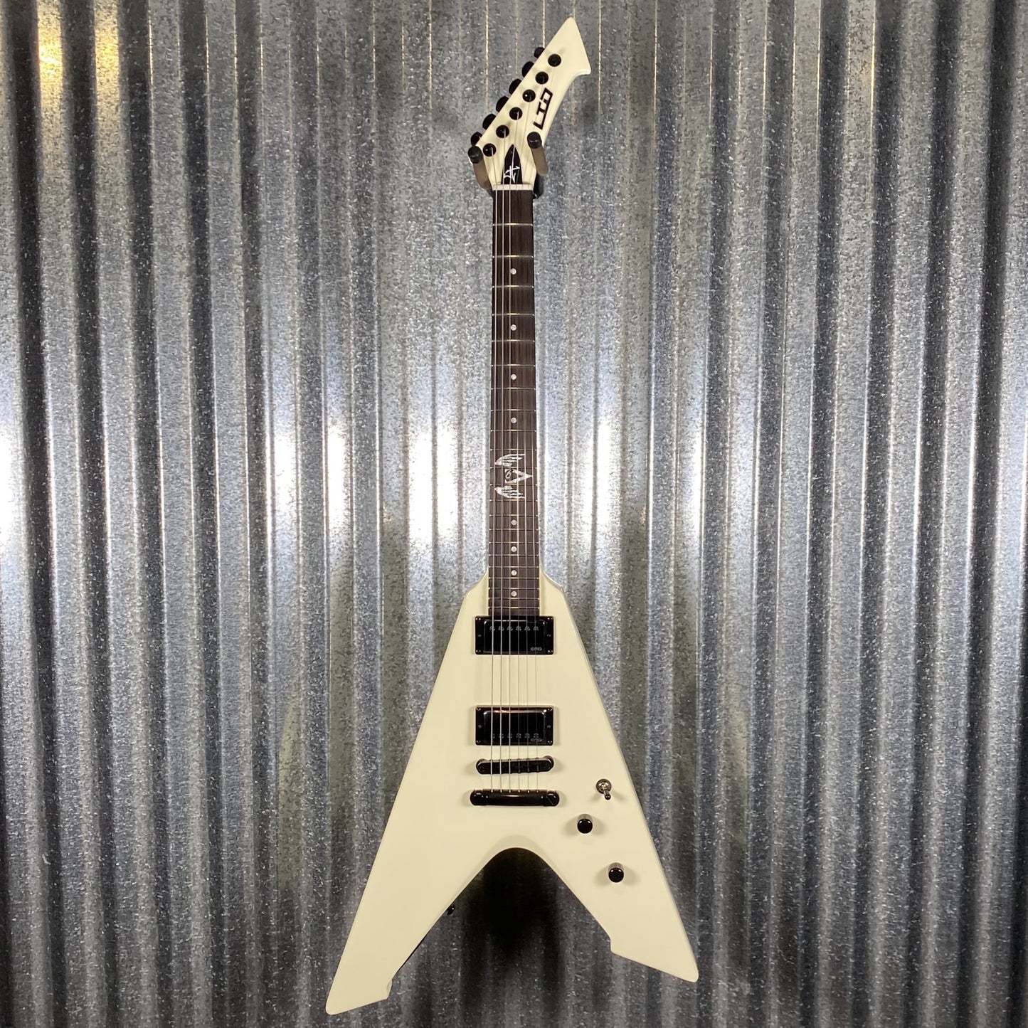 ESP LTD Vulture Jame Hetfield Olympic White Guitar & Case VULTUREOW #0345 Used