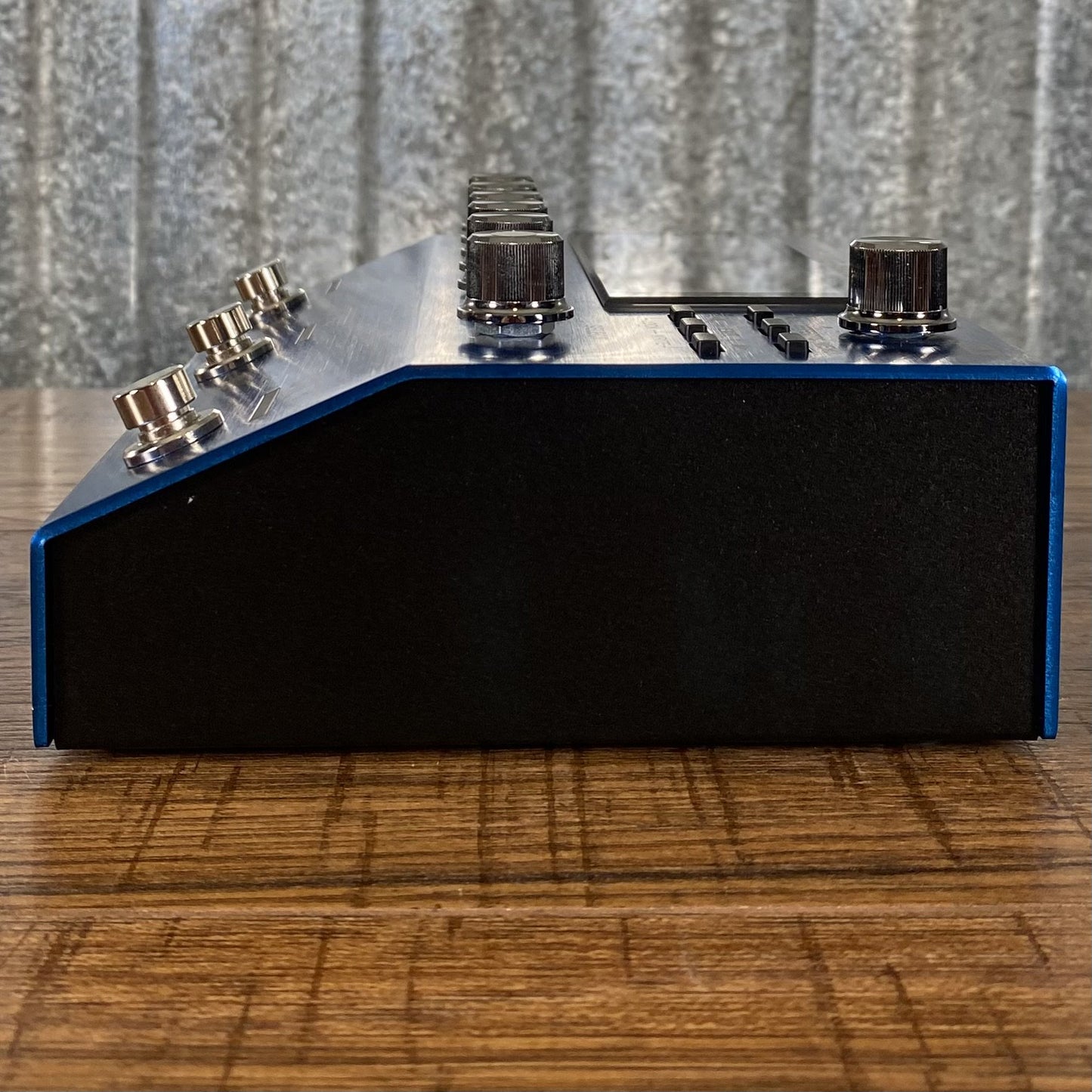 Boss VG-800 V-Guitar Synthesizer Guitar Effect Pedal Used