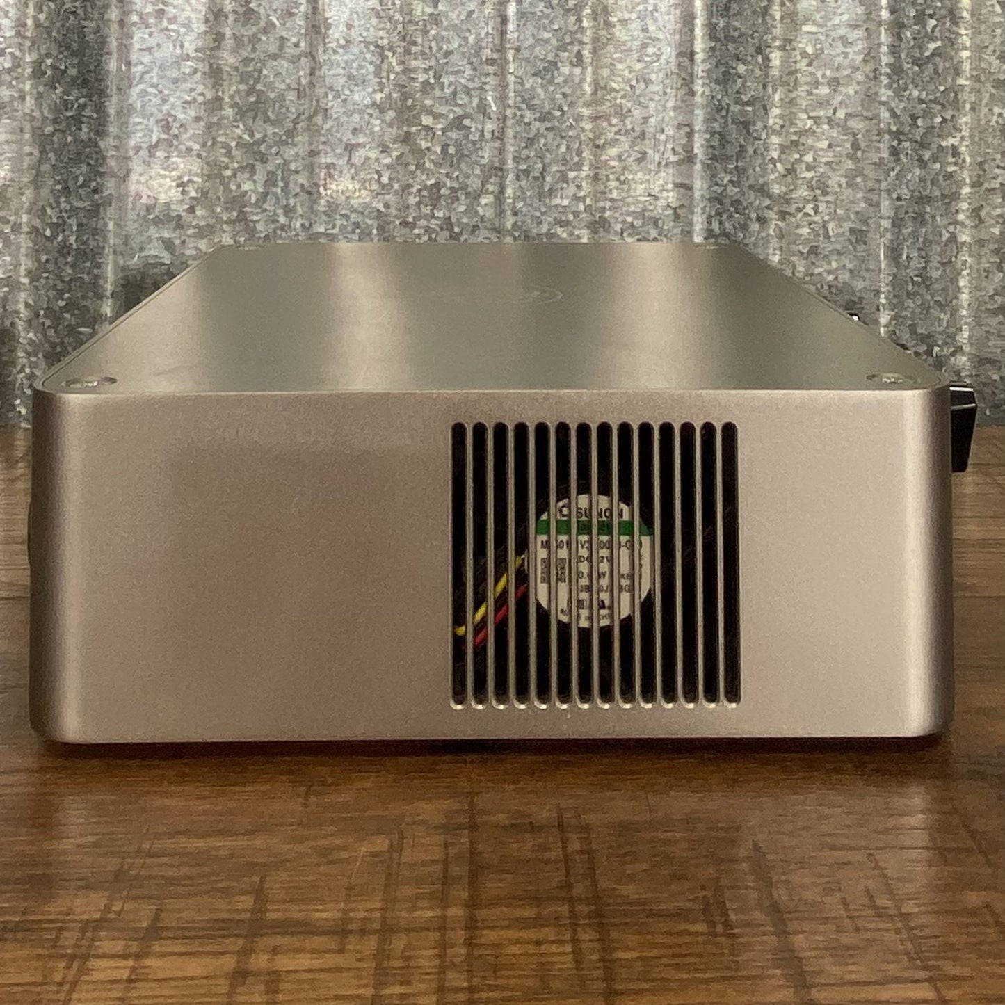 Darkglass E500 Exponent 500 Watt Suite Programmable Bass Amplifier Head Used