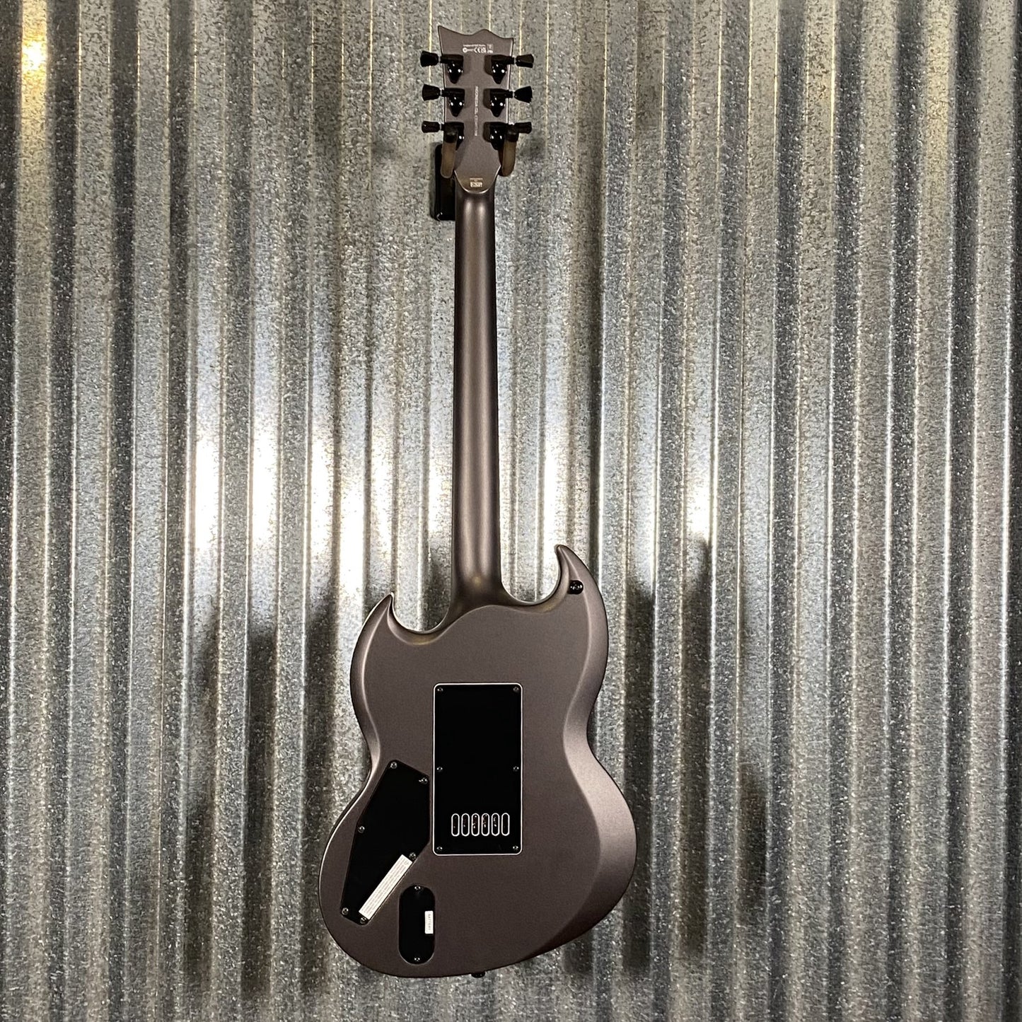 ESP LTD Viper-1000 Evertune Charcoal Metallic Satin EMG Guitar & Case #1512 Used
