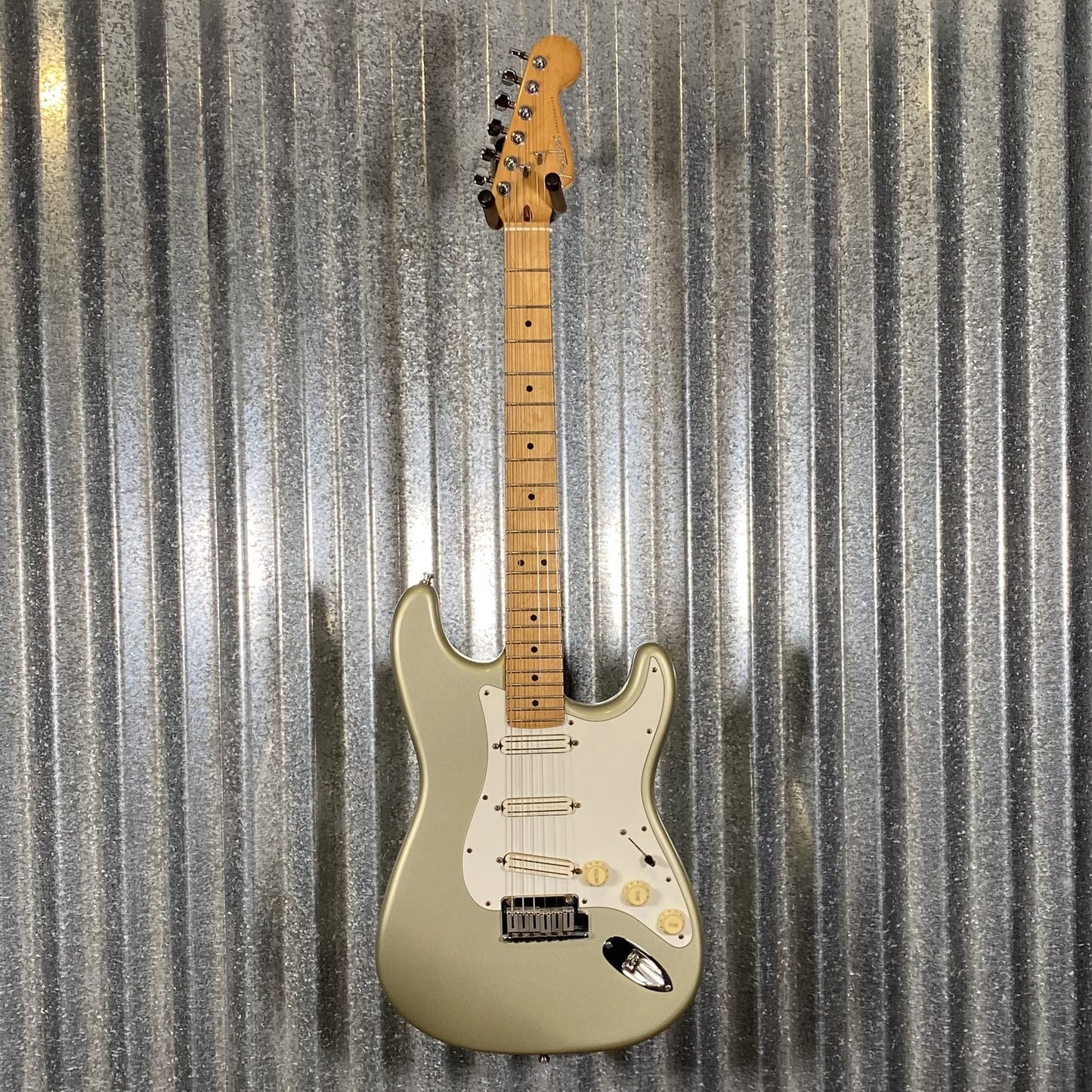 Fender Stratocaster Sage Green Guitar USA Maple Neck 1997 #4391 Used