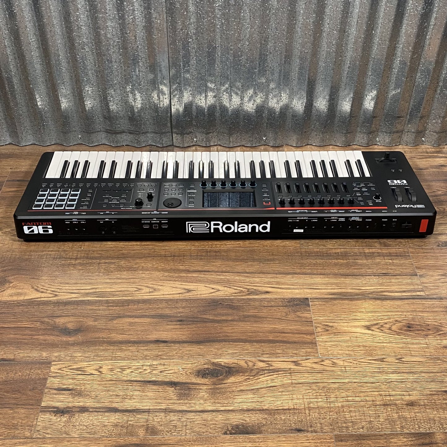 Roland Fantom-06 61 Key Music Workstation Keyboard Synthesizer Used