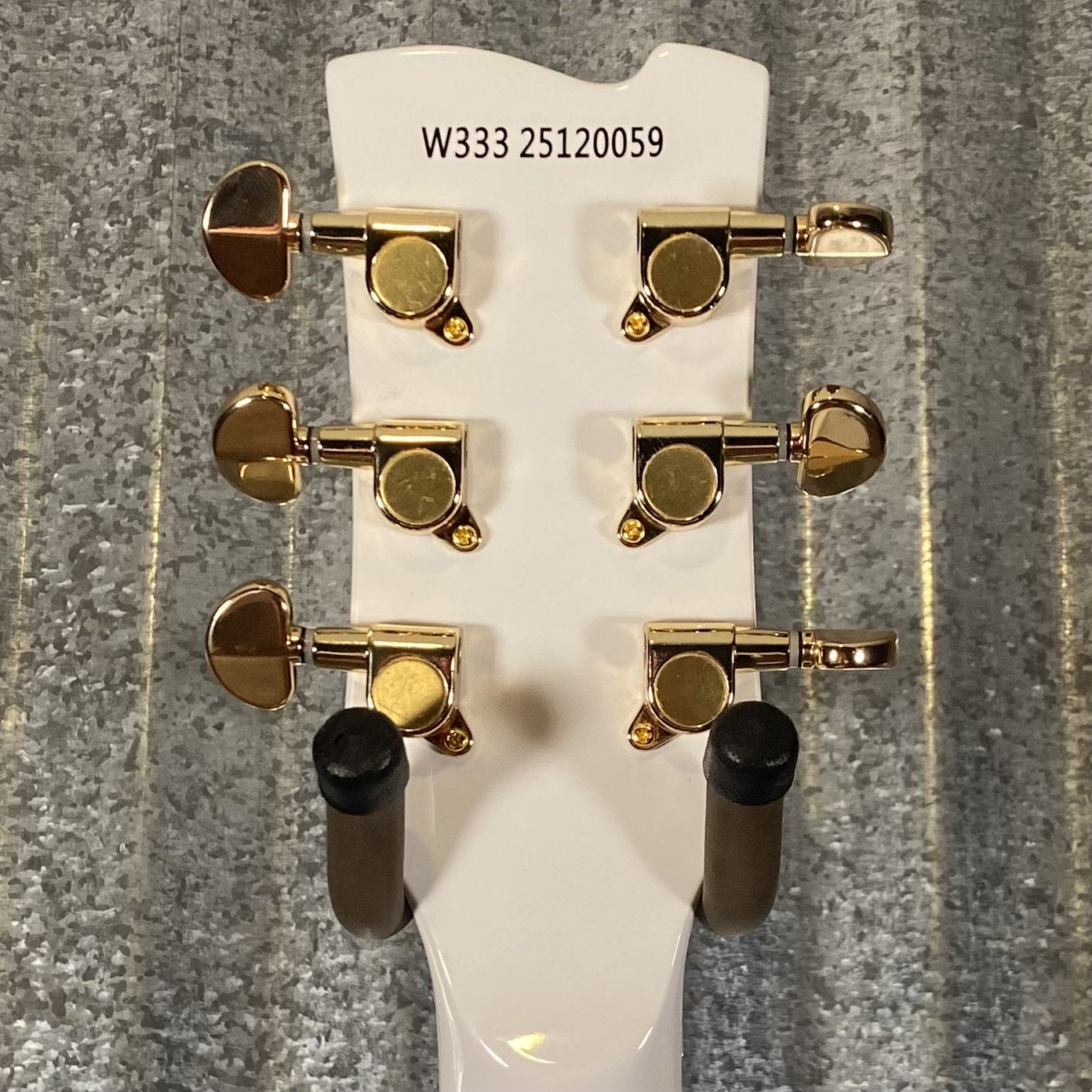 Westcreek Guitars 333 Semi Hollow Body Double Cutaway White #0059 Used