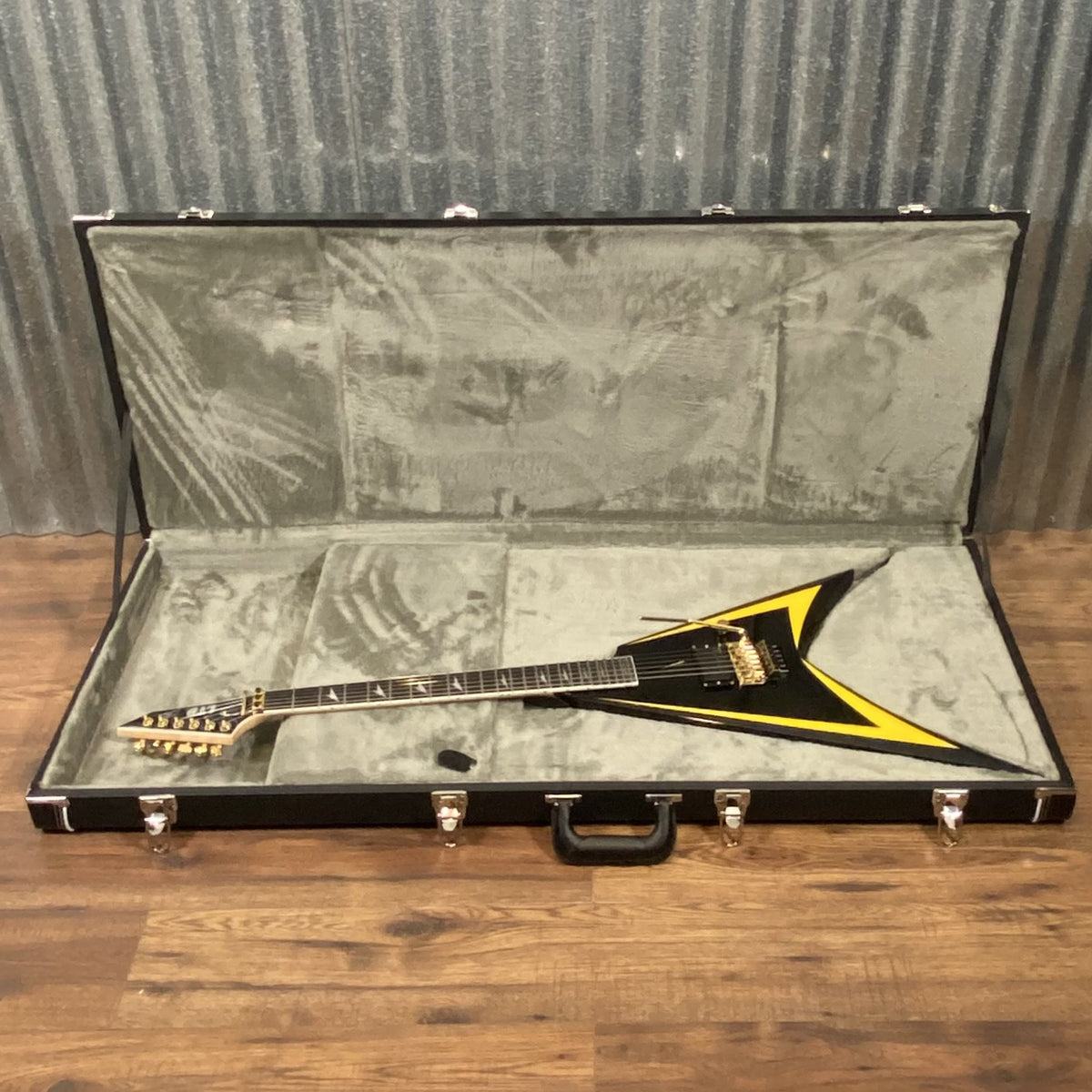 ESP LTD Alexi Laiho Arrowhead SE Black Yellow Pinstripe Guitar & Case USED #1378