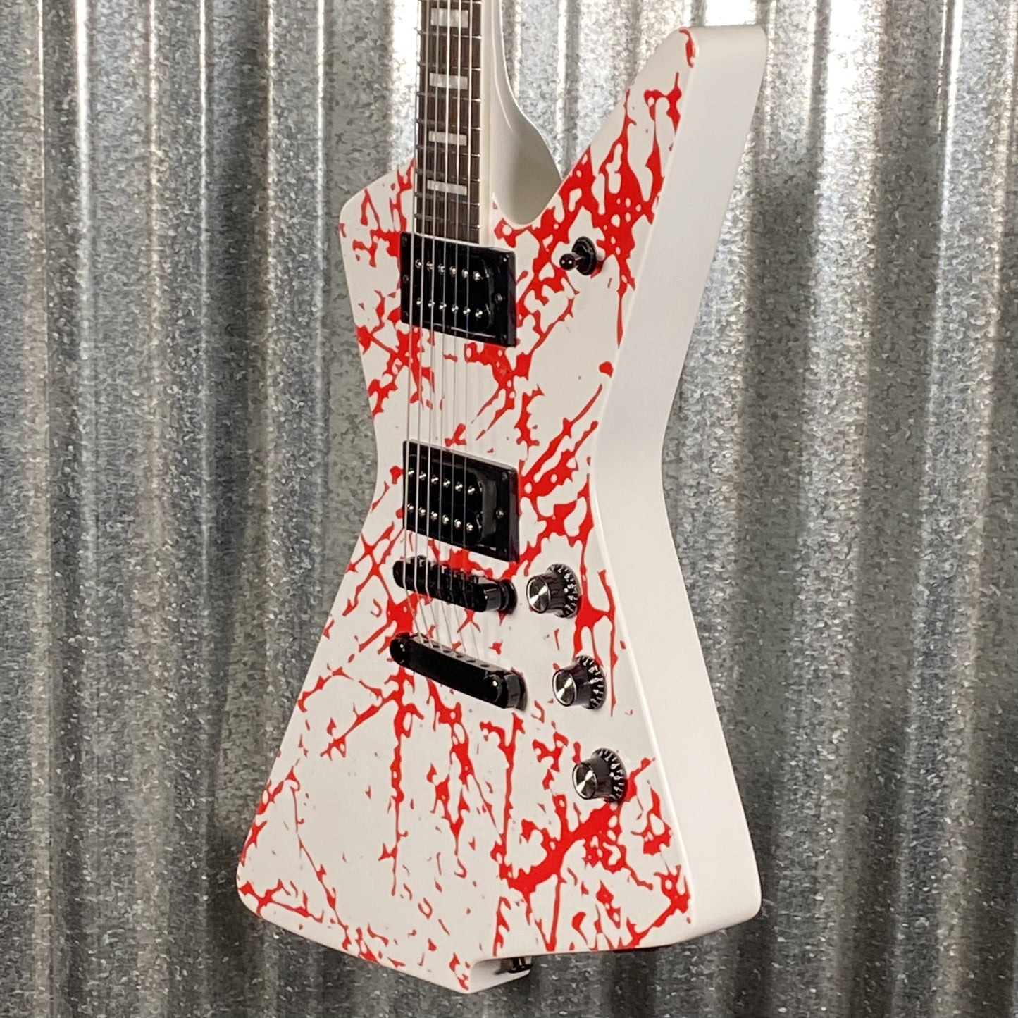 Westcreek Guitars Revenge Explorer Style Scatch Whte Red #0019 Used