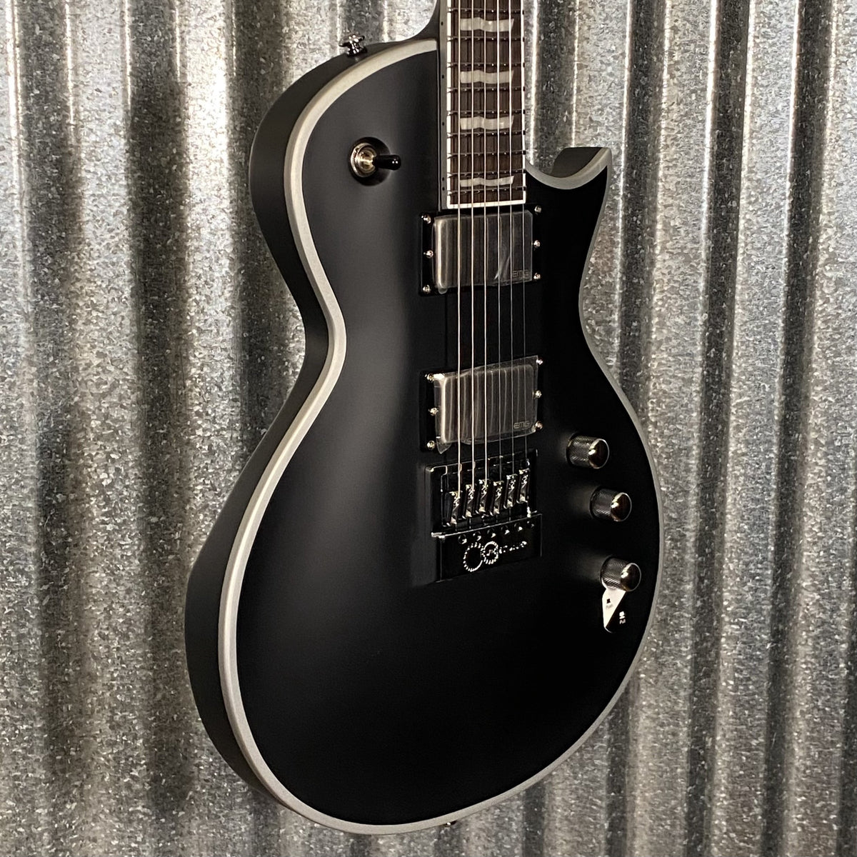 ESP LTD EC-1000 ET Evertune Bold Binding Black Guitar EC1000ETBBBLKS #0264 Used