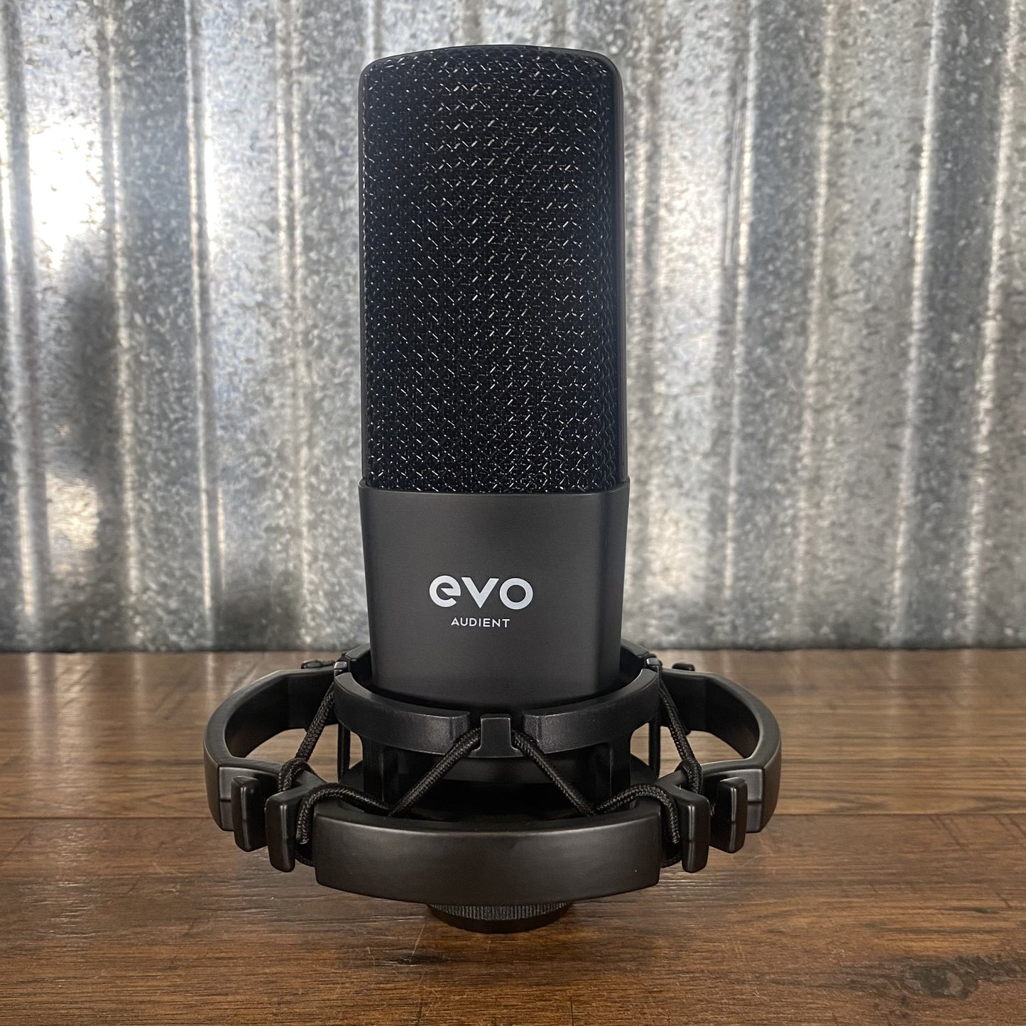 Audient EVO SR1 Studio Condenser Microphone & Shockmount