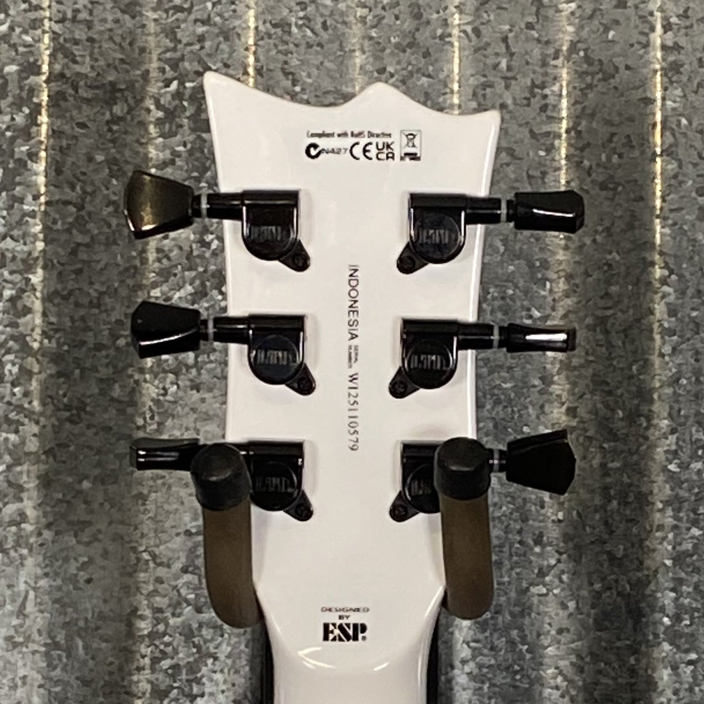 ESP LTD EC-256 Snow White Guitar EC256SW #0579 Used