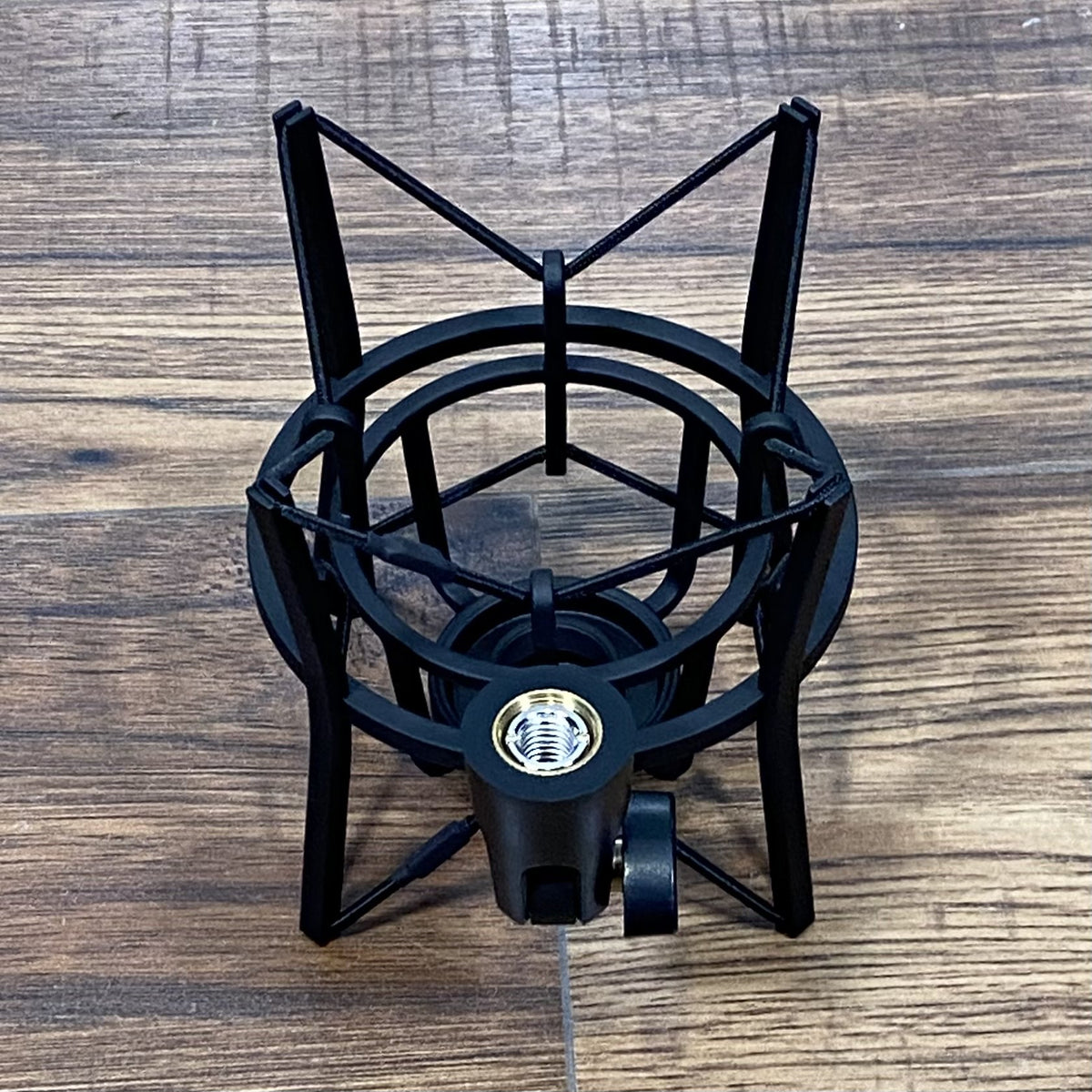 AKG P220 Recording Large Diaphragm Condenser Microphone & Case