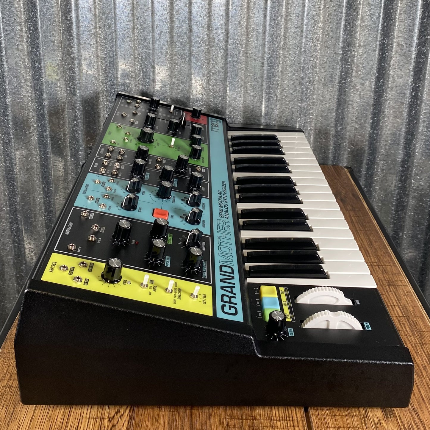 Moog Grandmother 32 Key Semi Analog Synthesizer Used