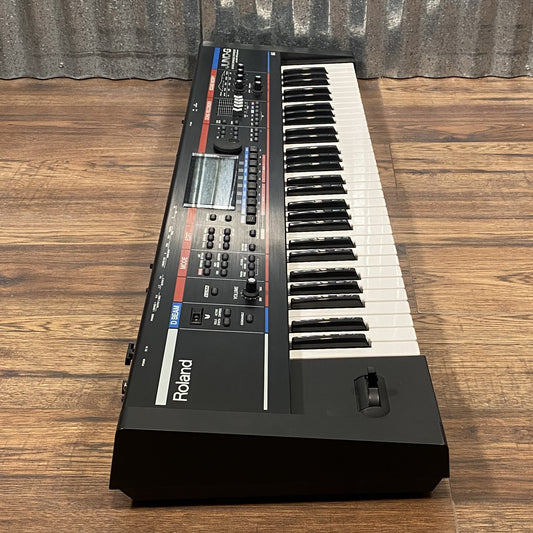 Roland Juno-G 61 Note Keyboard Workstation Synth Used
