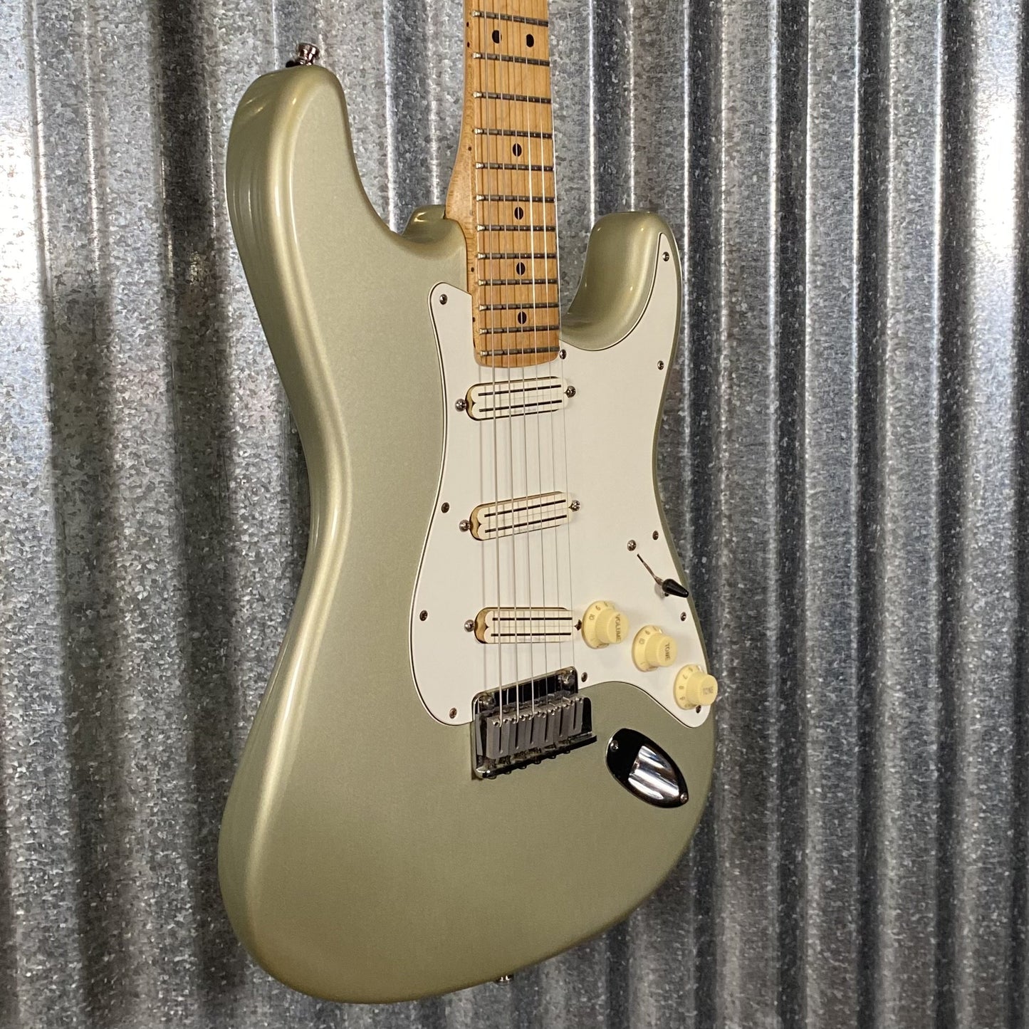 Fender Stratocaster Sage Green Guitar USA Maple Neck 1997 #4391 Used