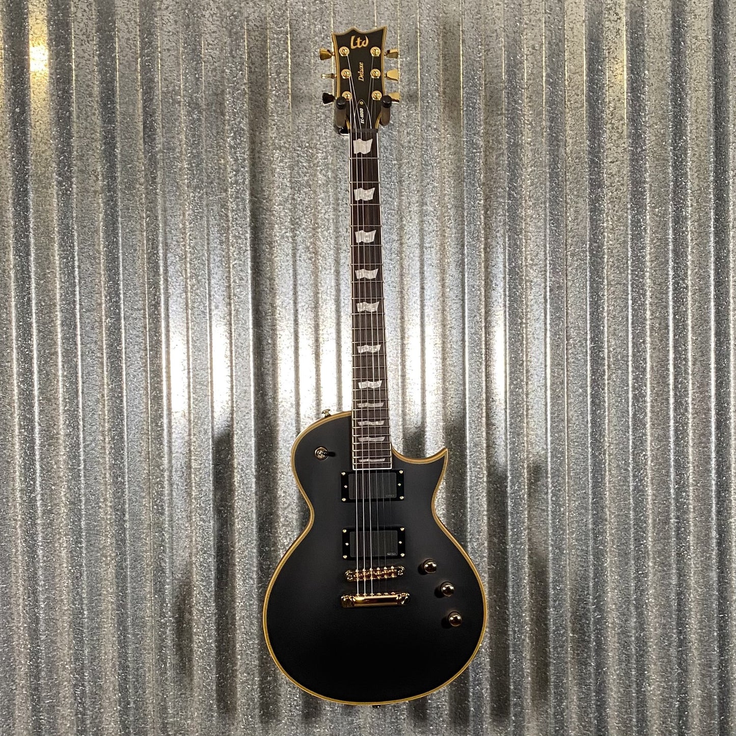 ESP LTD EC-1000 Vintage Black EMG Guitar & Case #0157 Used