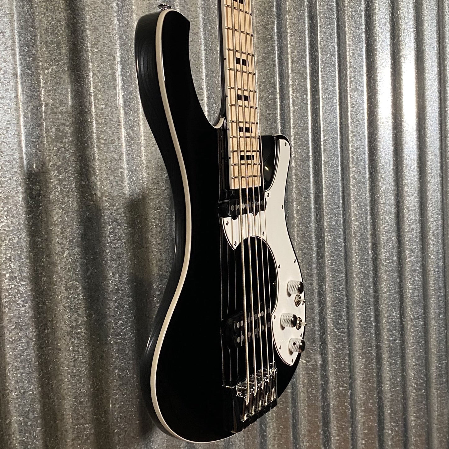 Schecter Stargazer 5 String Bass Black #0584 Demo