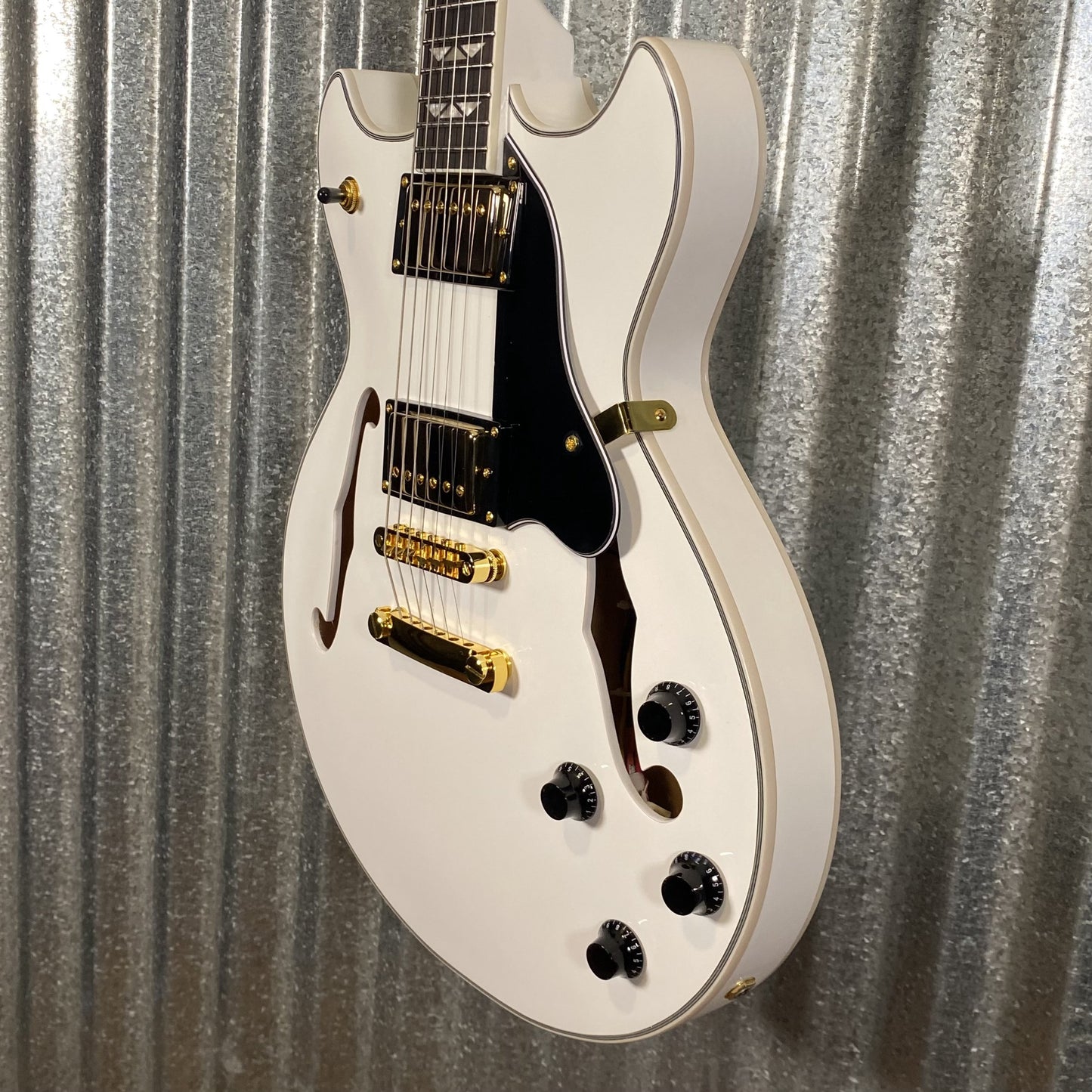 Westcreek Guitars 333 Semi Hollow Body Double Cutaway White #0123 Used