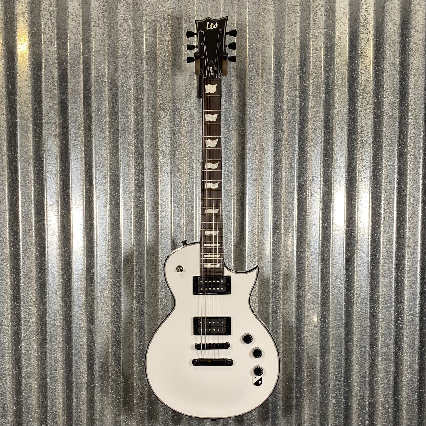 ESP LTD EC-256 Snow White Guitar EC256SW #0579 Used