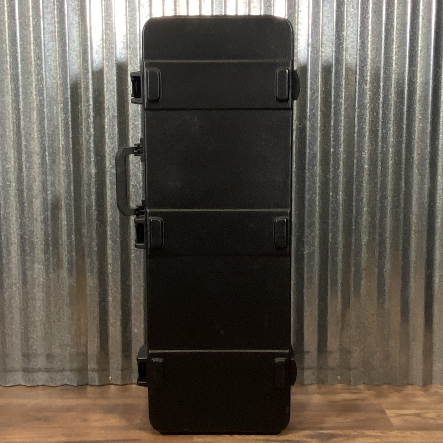 Fender Deluxe Molded ABS Strat/Tele Hardshell Case Used