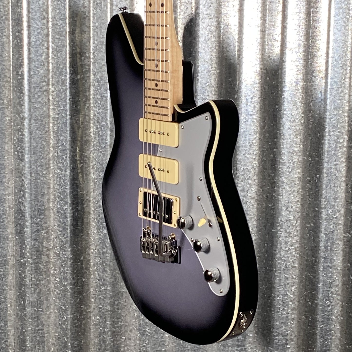 Reverend Six Gun HPP Periwinkle Burst Guitar #61658 Blem