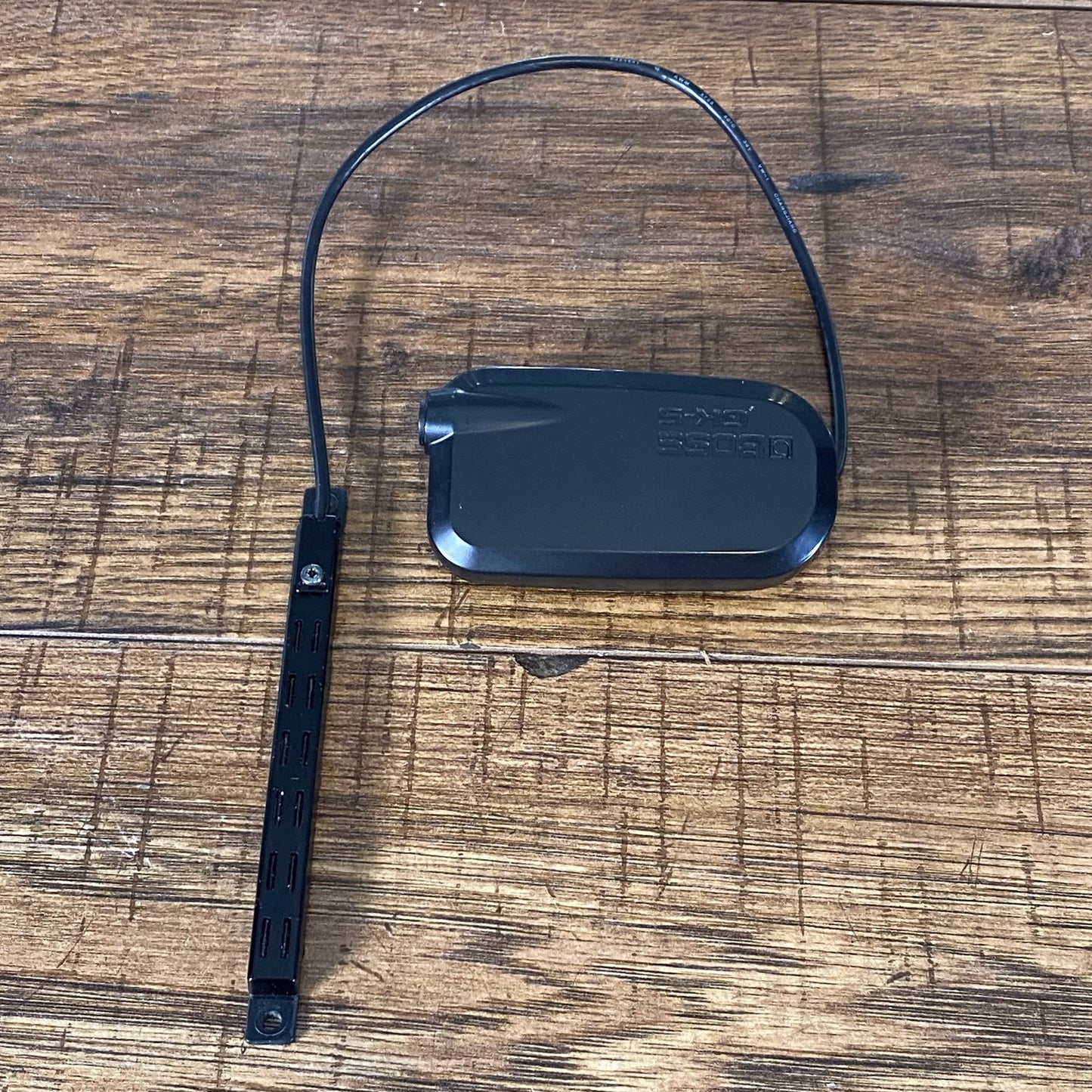 Boss GK-5 Divided GK Guitar Pickup & 15' Serial Cable Used