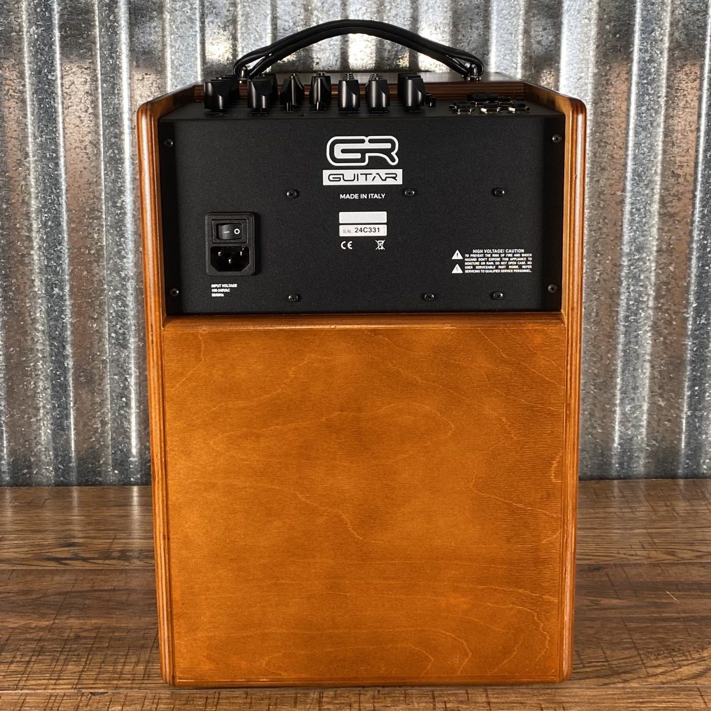 GR Guitar WD Acoustic 8 140 Watt 4 Channel 8" with Effects Acoustic Wood Amplifier Combo Blem #1