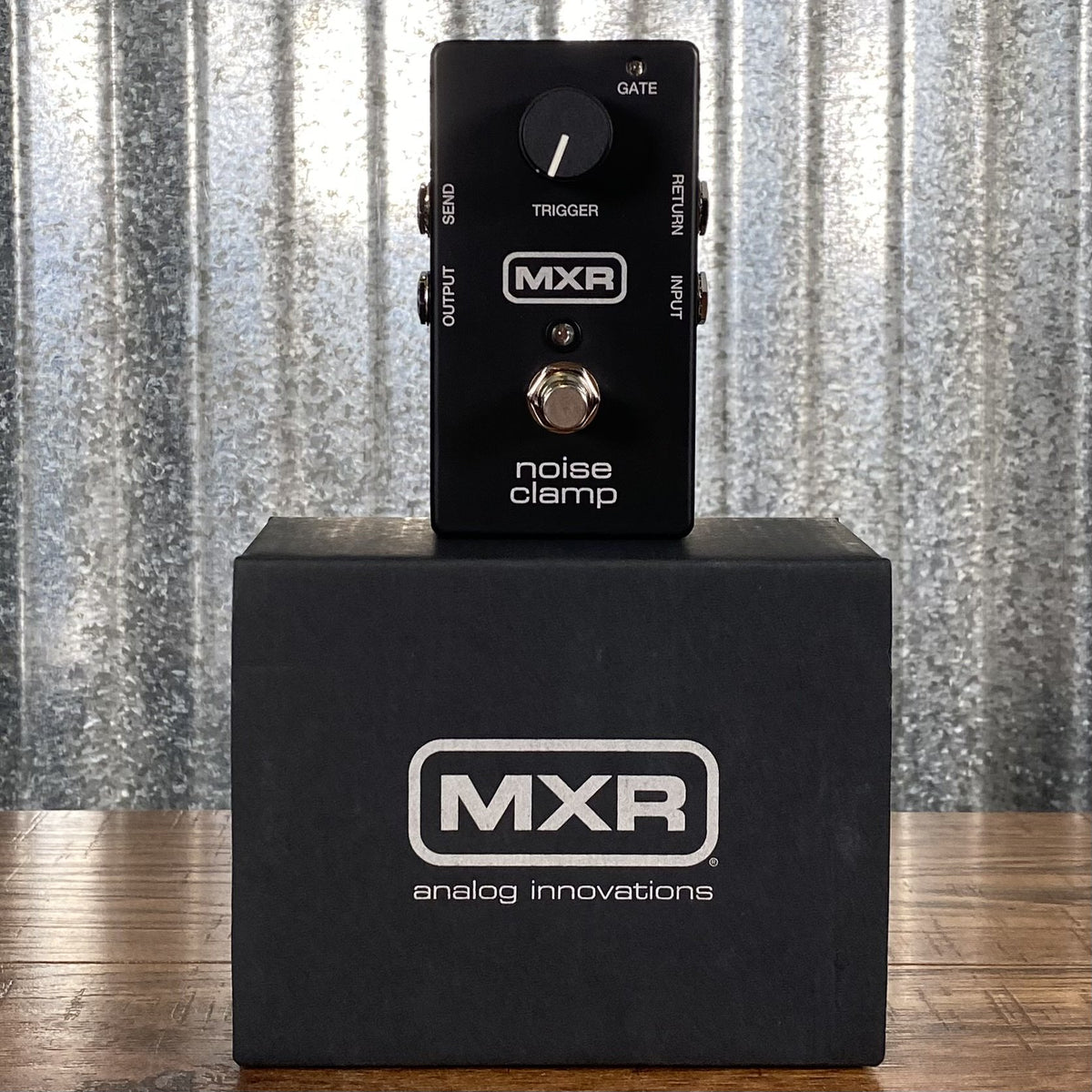 Dunlop MXR M195 Noise Clamp Noise Gate Guitar Effect Pedal B Stock