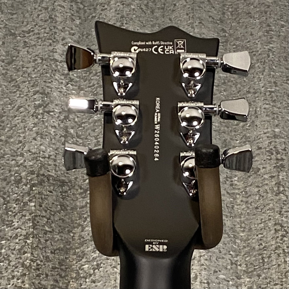 ESP LTD EC-1000 ET Evertune Bold Binding Black Guitar EC1000ETBBBLKS #0264 Used