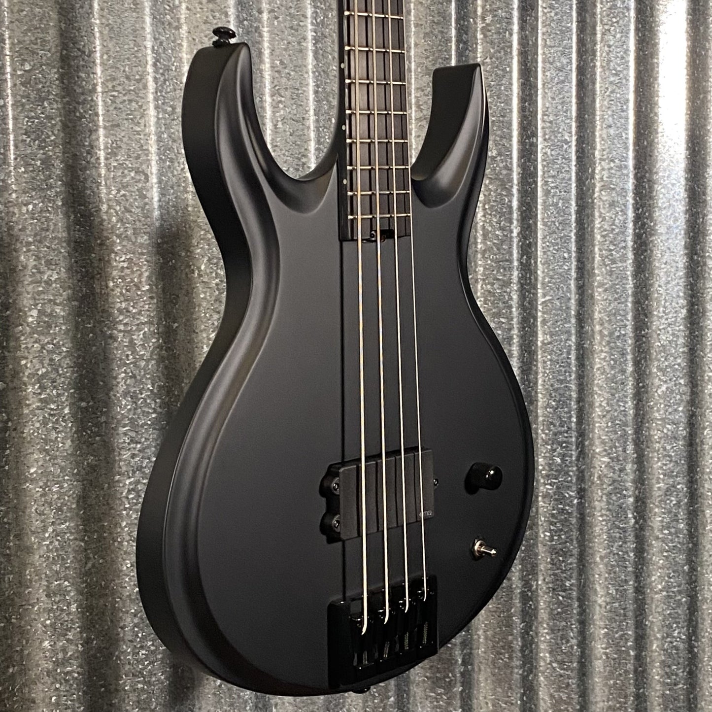 Schecter Devil 4 String Short Scale Bass #0908