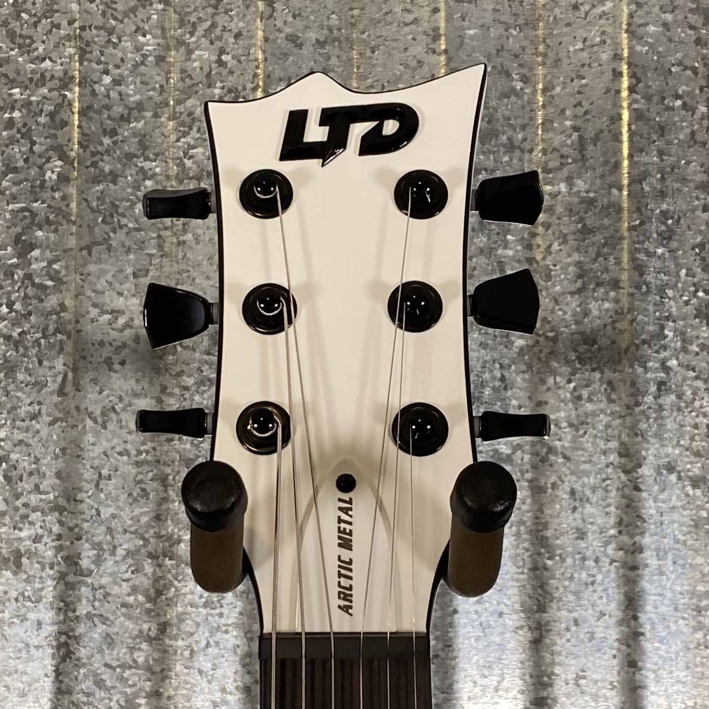 ESP LTD EC Arctic Metal Snow White Satin Guitar ECARMSWS #0177 Used