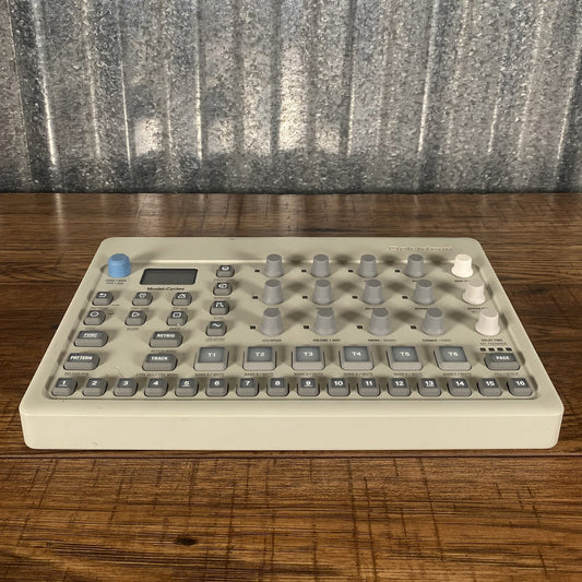 Elektron Model Cycles 6 Track FM Groovebox Synth Drum Machine Used