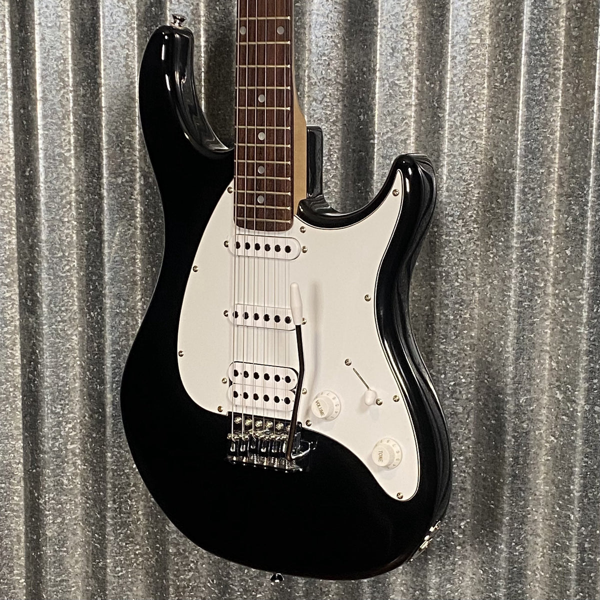 Peavey Raptor Plus EXP Black Electric Guitar & Bag #0796 Used