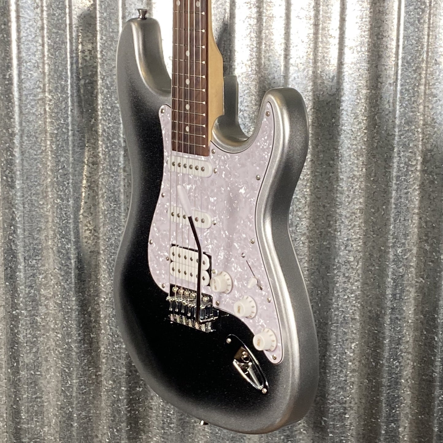 Musily MST-1 Strat Style HSS Guitar Metal Black Burst  #21820260001 Used