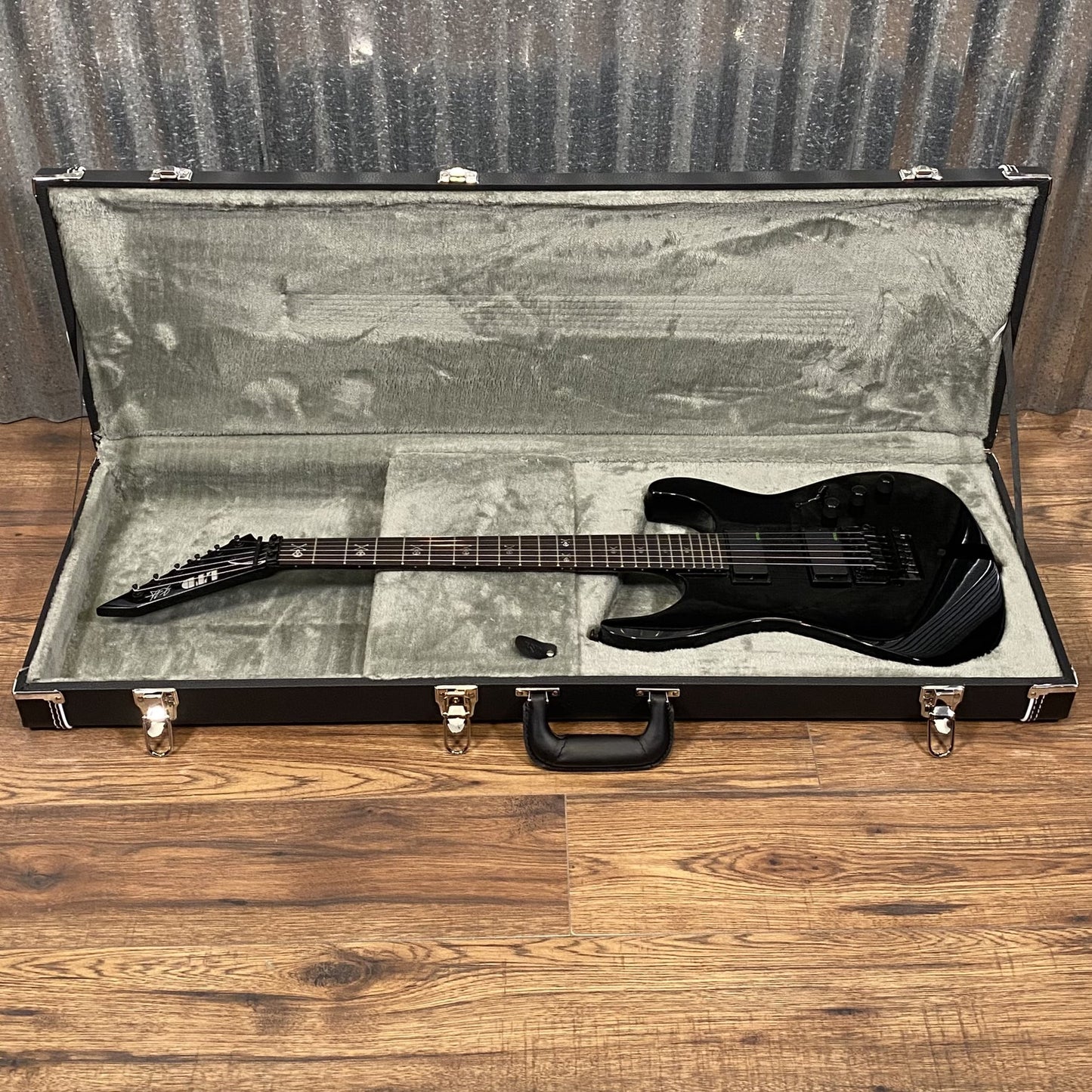 ESP LTD KH-602 Kirk Hammett EMG Black Guitar & Case LKH602 #0557 Used