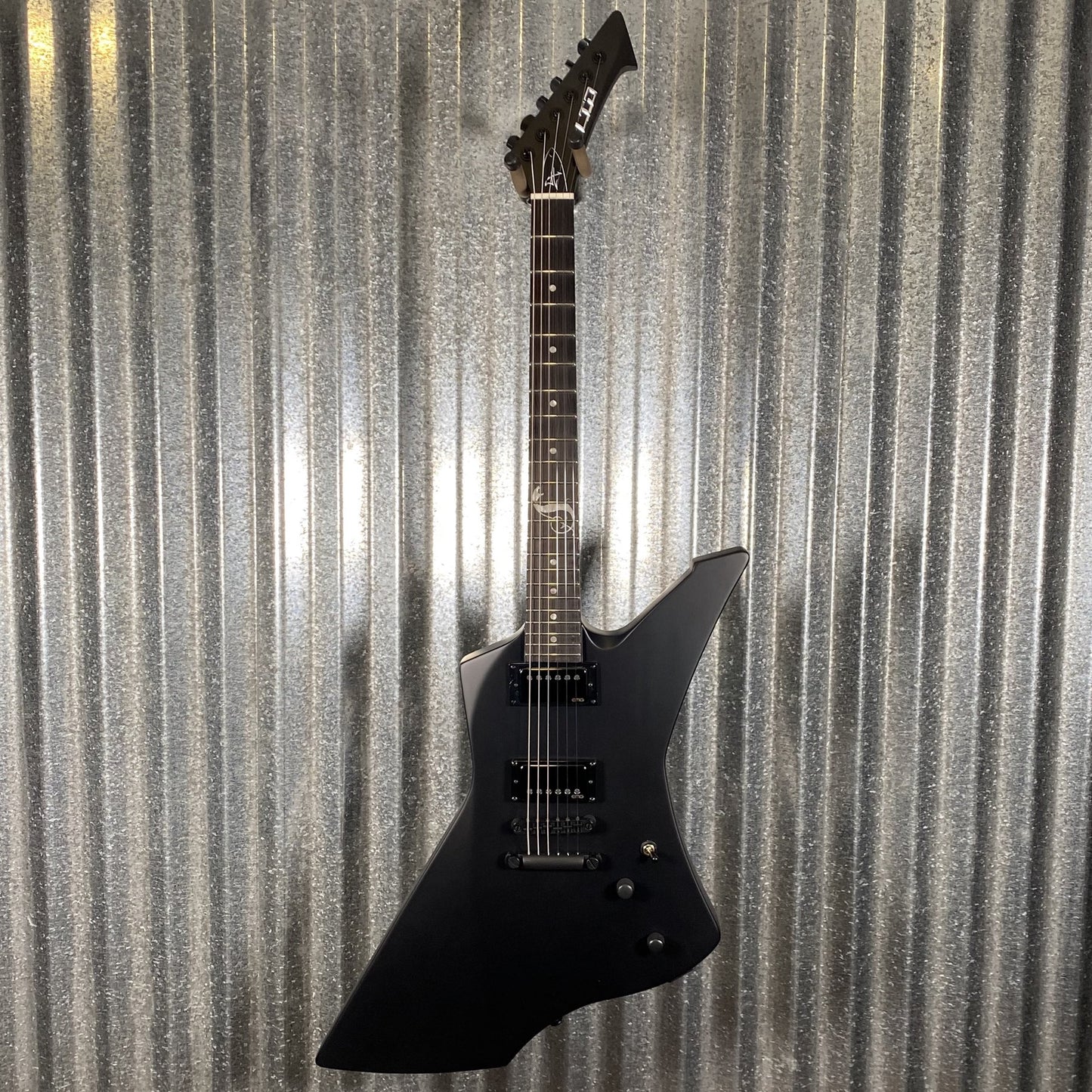 ESP LTD Snakebyte James Hetfield Black Satin Guitar & Case SNAKEBYTEBLKS #1103 Used