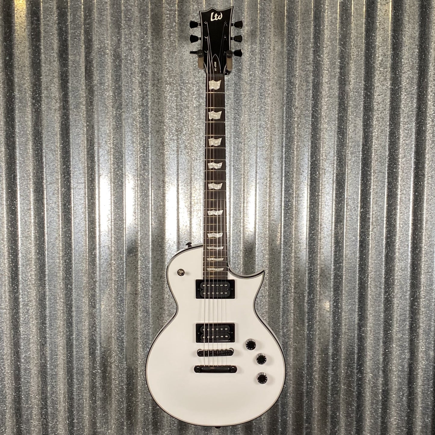 ESP LTD EC-256 Snow White Guitar EC256SW #1682 Used