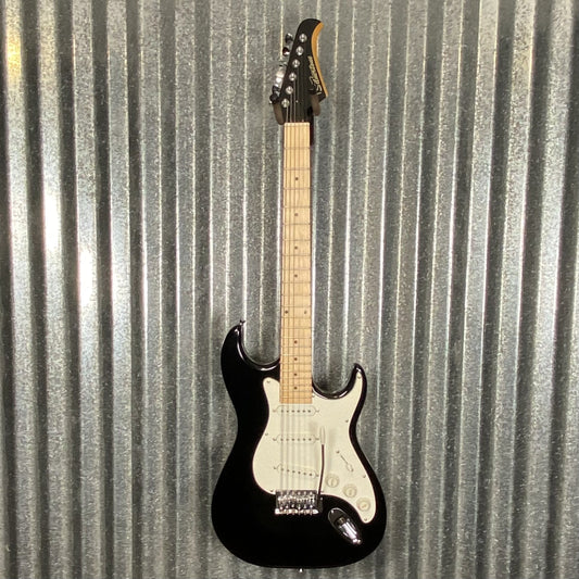 Silvertone SS11 S Style Black Electric Guitar & Bag #0000 Used