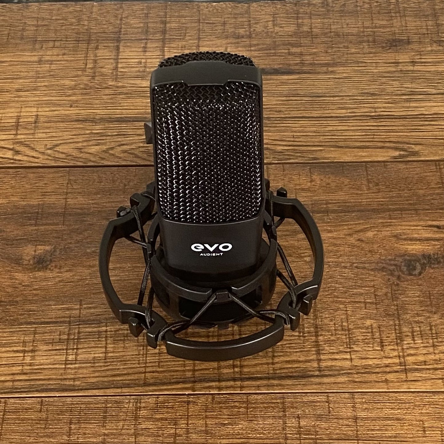 Audient EVO SR1 Studio Condenser Microphone & Shockmount