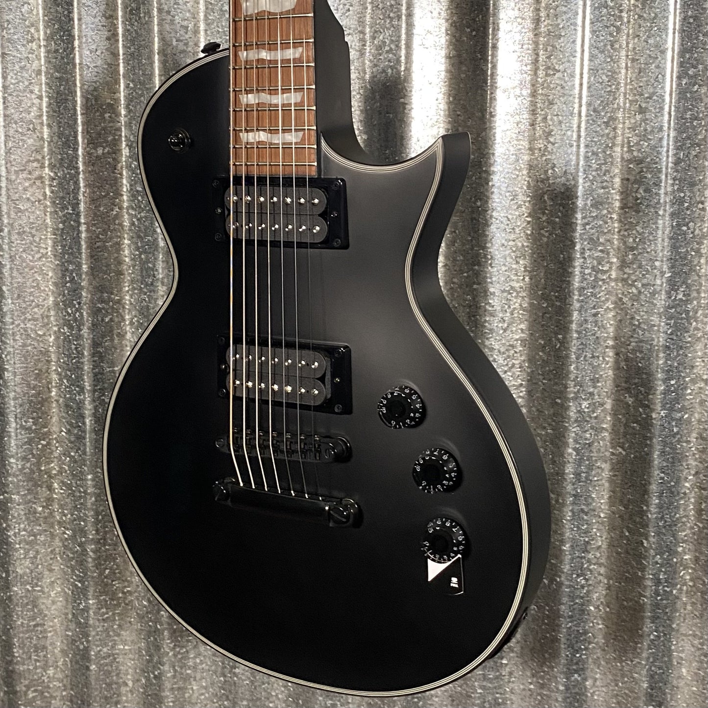 ESP LTD EC-257 7 String Black Satin Guitar & Case EC257BLKS #0360  Used