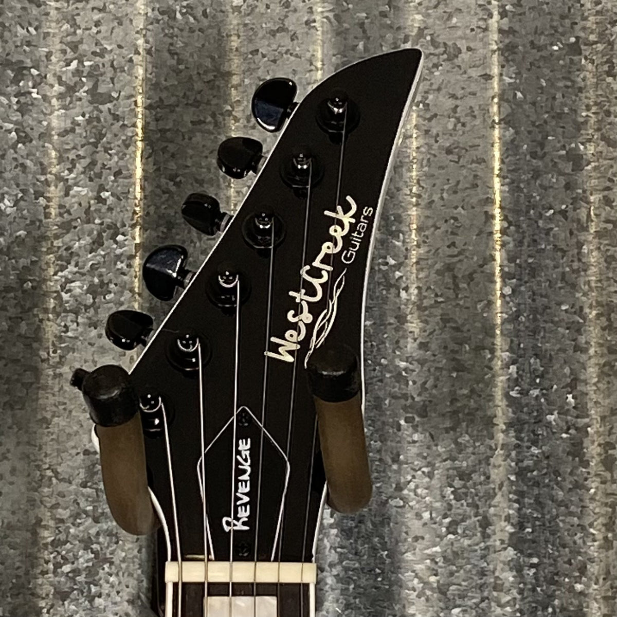 Westcreek Guitars Revenge Explorer Style Scatch Whte Red #0059 Used