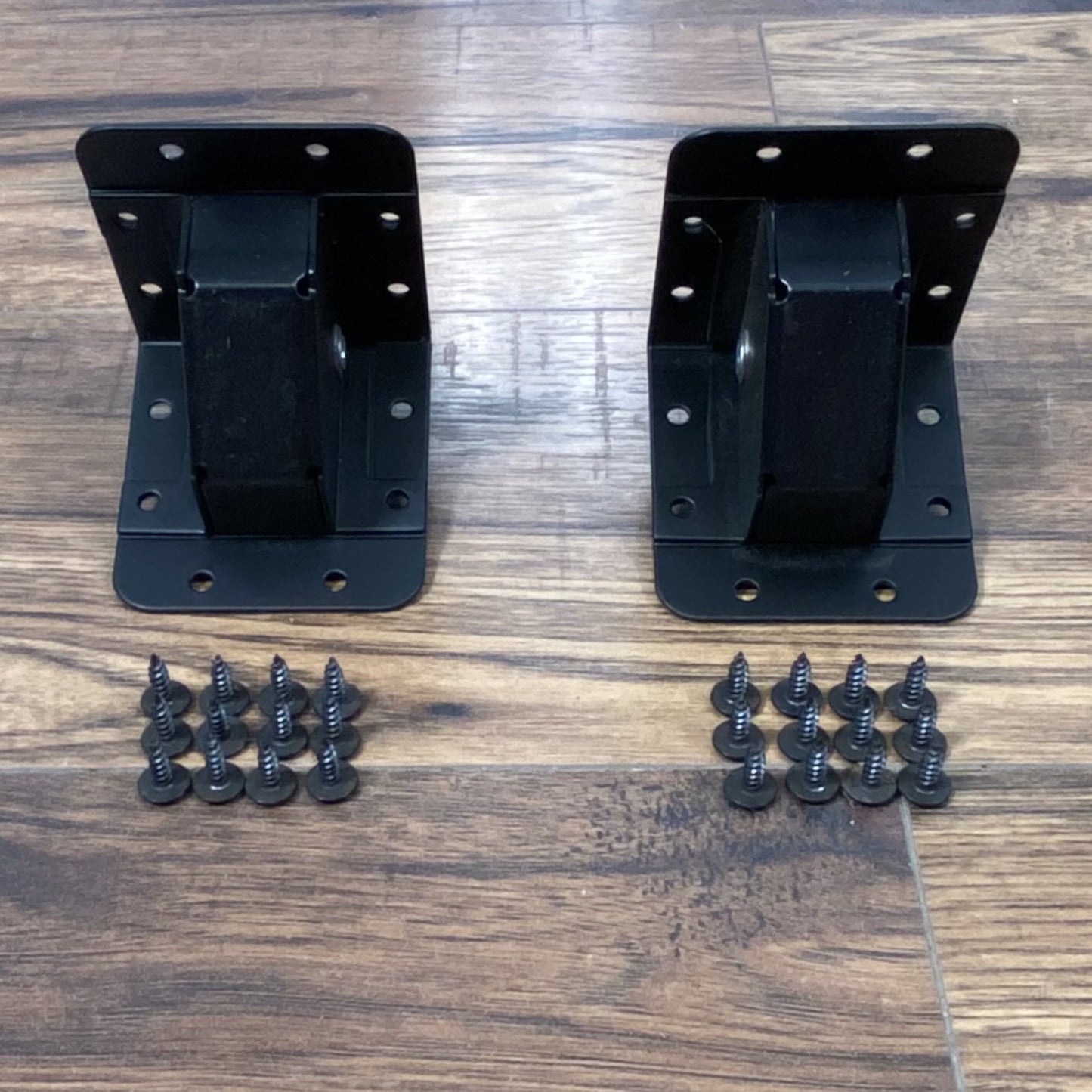 Eden XST Bass Speaker Cabinet Bottom Tilt Dolly Wheel Set Used