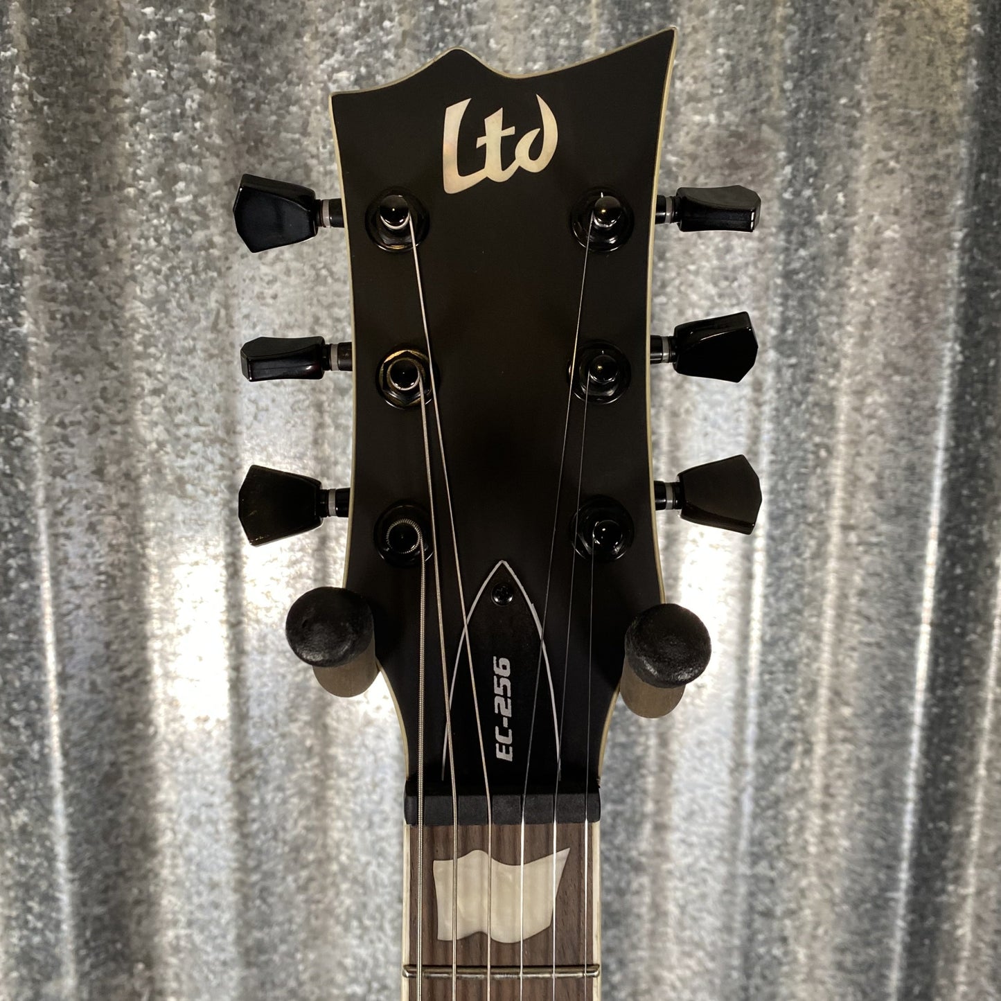 ESP LTD EC-256 Candy Apple Red Satin Gutar EC256CARS #0214 Used