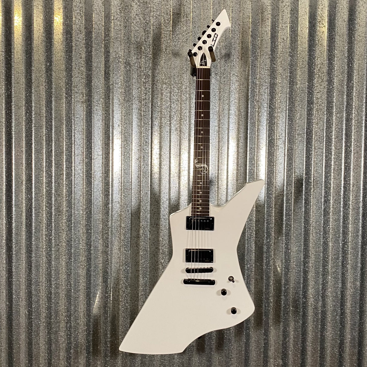 ESP LTD Snakebyte James Hetfield Snow White Guitar & Case SNAKEBYTESW #0130 Used