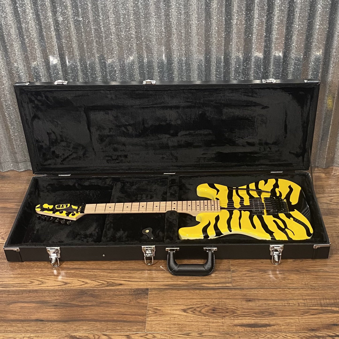 ESP LTD GL-200MT George Lynch Tiger Stripe Guitar & Case #0488 Used